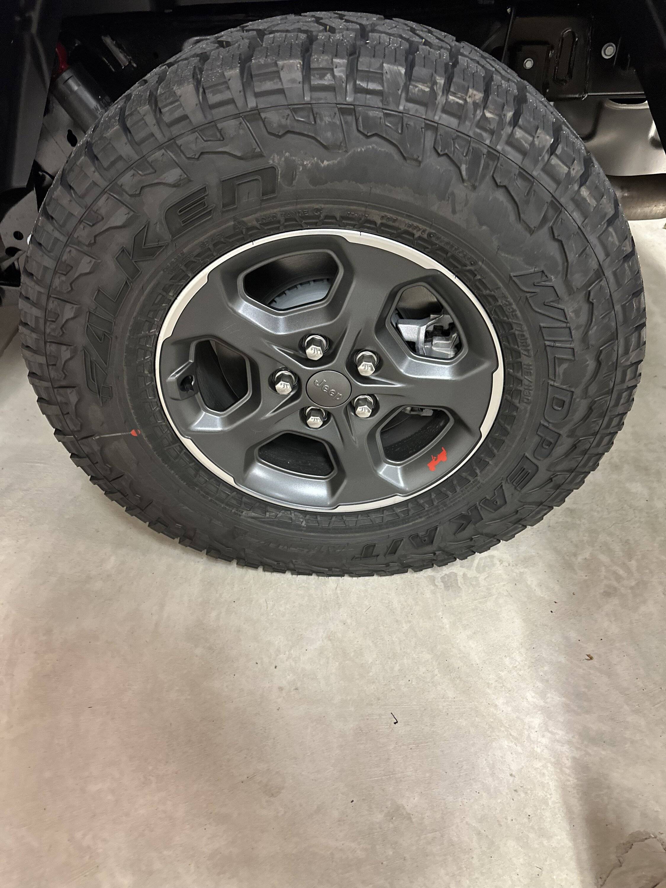 Jeep Gladiator WTB 2022-2023 Rubicon or Mojave stock wheels and tires IMG_1418
