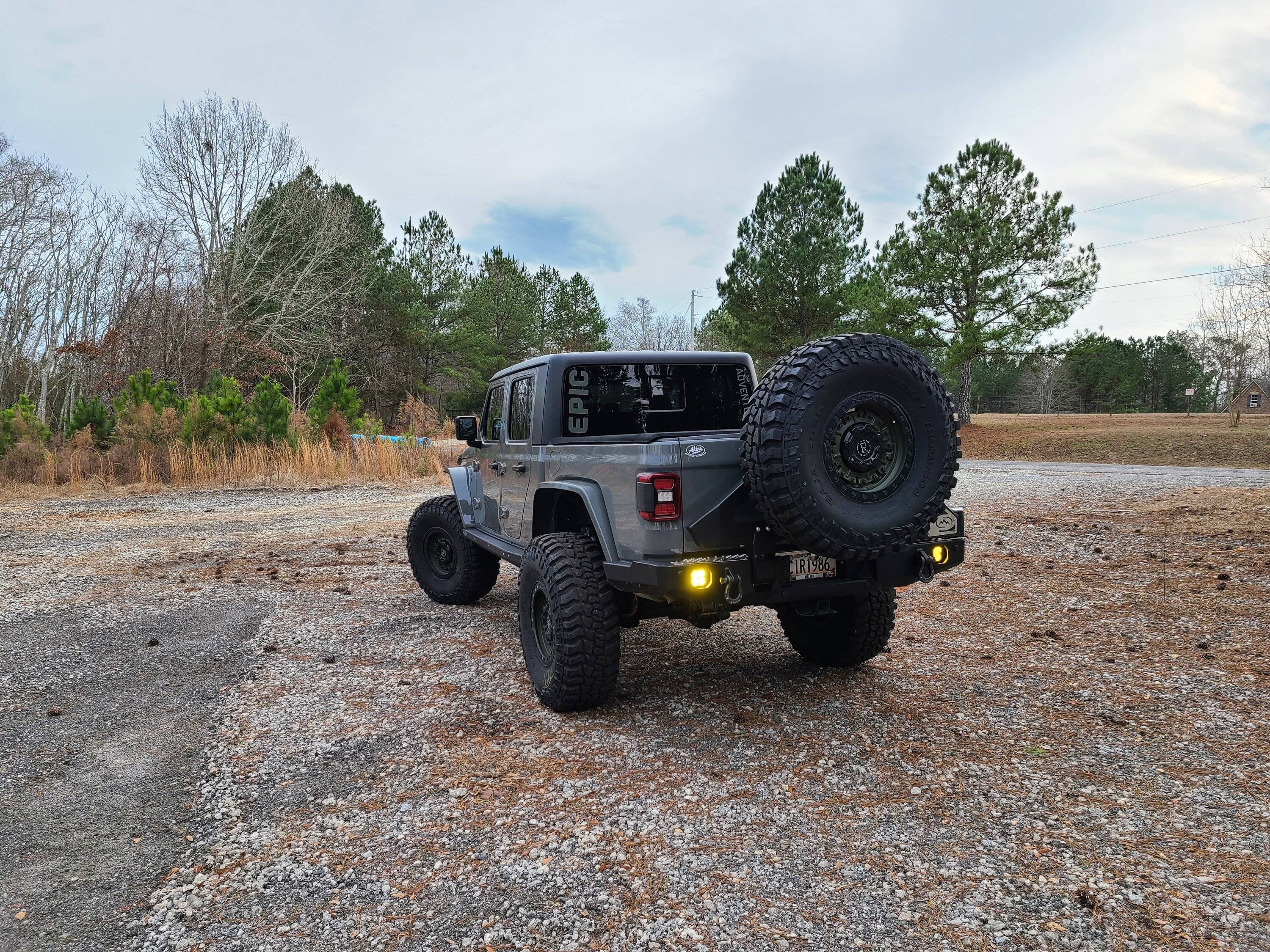 Jeep Gladiator Let's see your 40" Tires! 20230108_162213