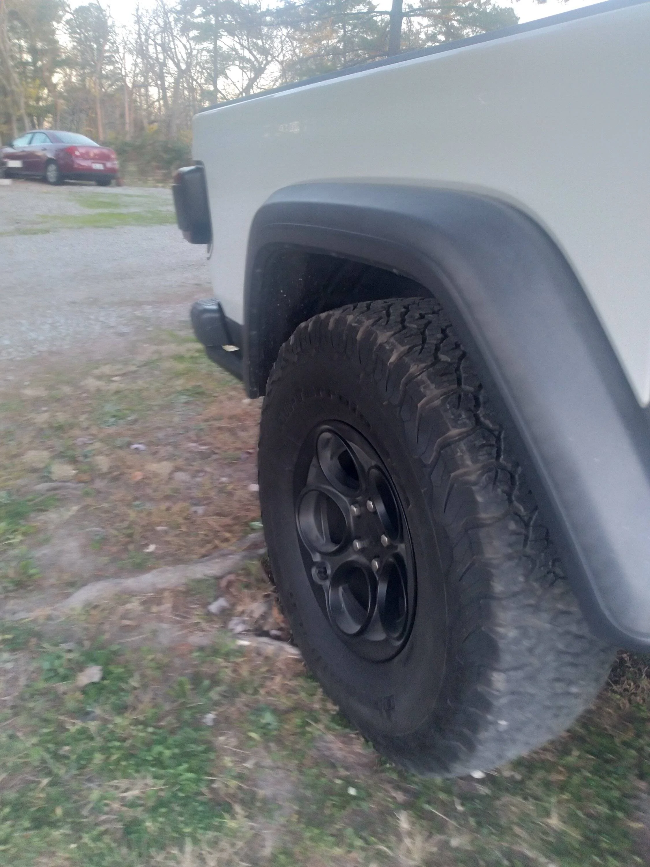 Jeep Gladiator 37’s. I’m about to pull the trigger 20231115_171328