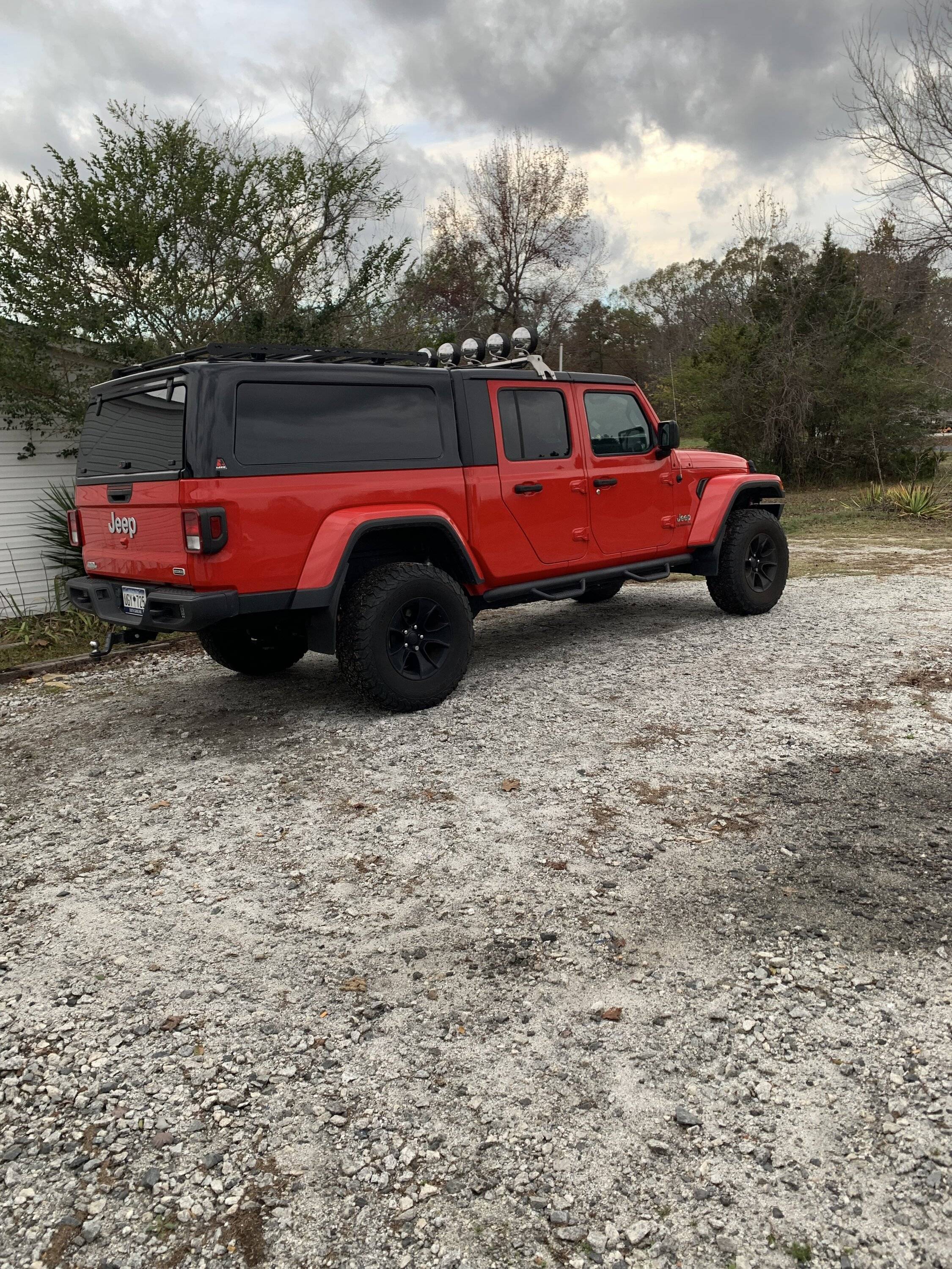 Jeep Gladiator I want a topper for my JT Rubicon. LEER or A.R.E.? IMG_3186