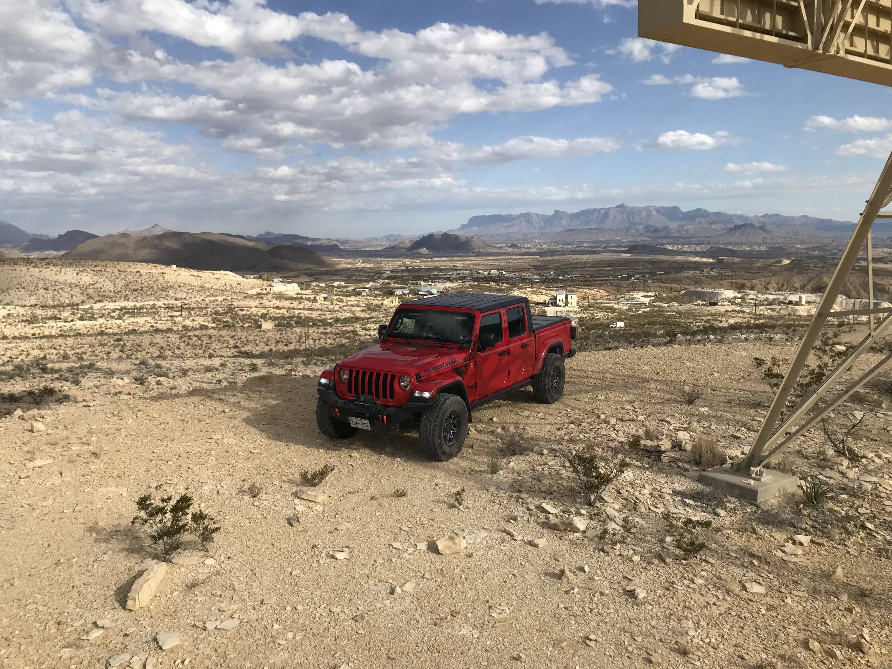 Jeep Gladiator Texas Trails in a Texas Trail 76847D20-E9B1-4CAE-B136-7E1E6982FD99