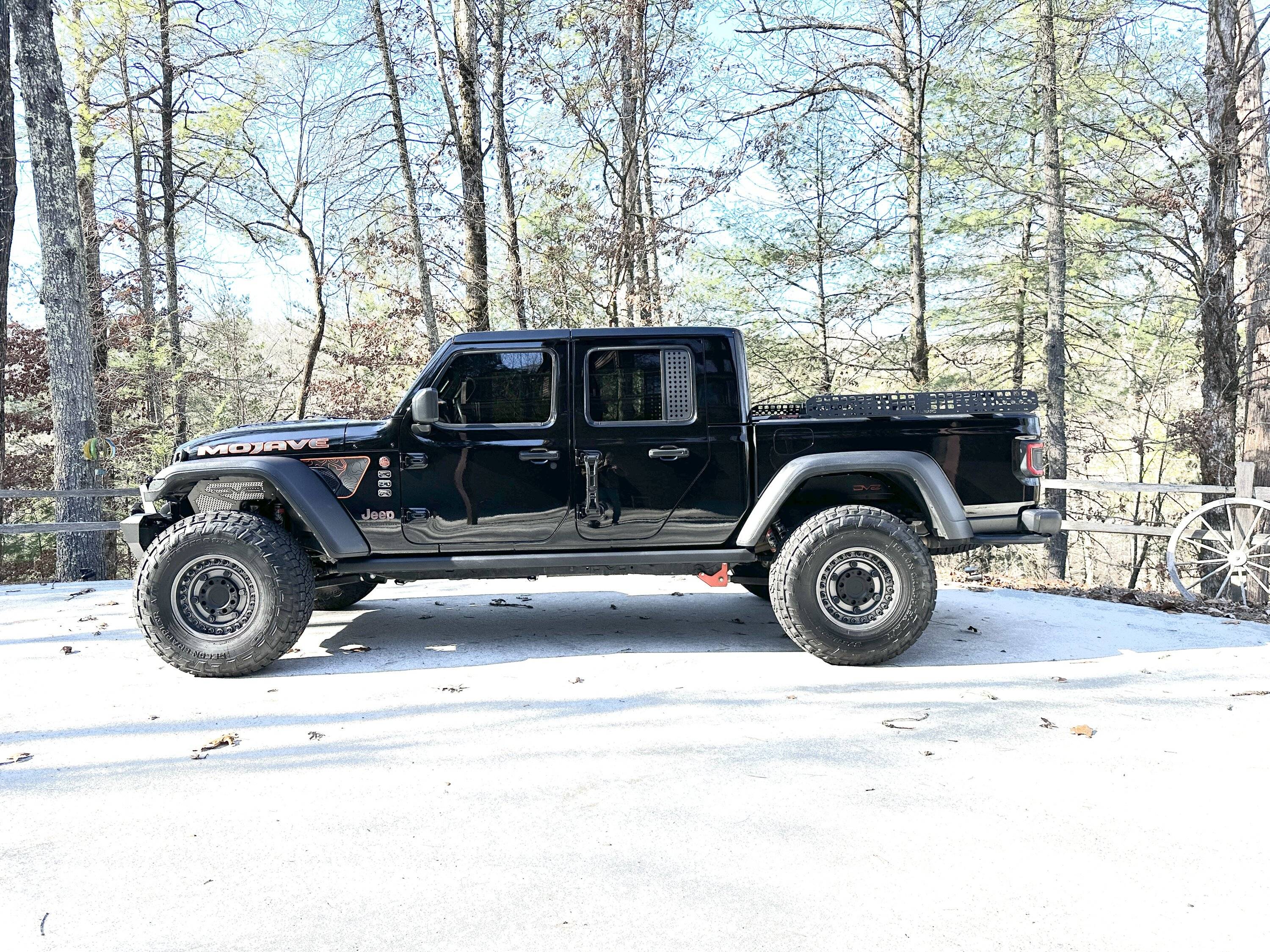 Jeep Gladiator They Do Exist!!! 37X11.50R17 IMG_4301