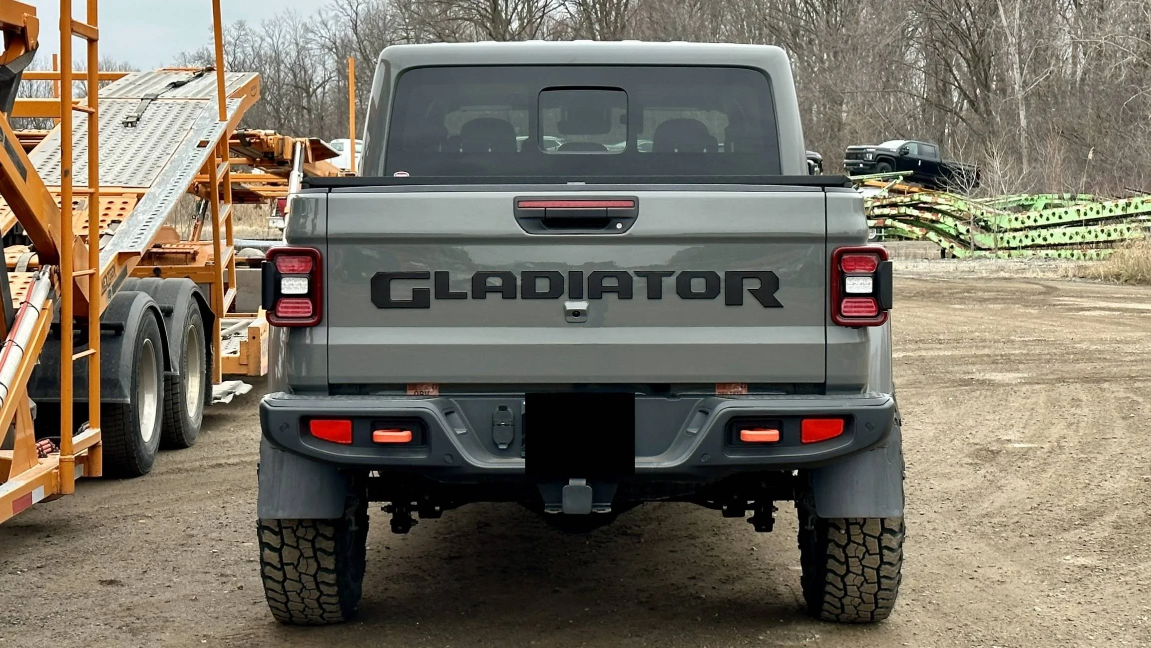 Jeep Gladiator Anyone go with more narrow 35” tires? IMG_1803