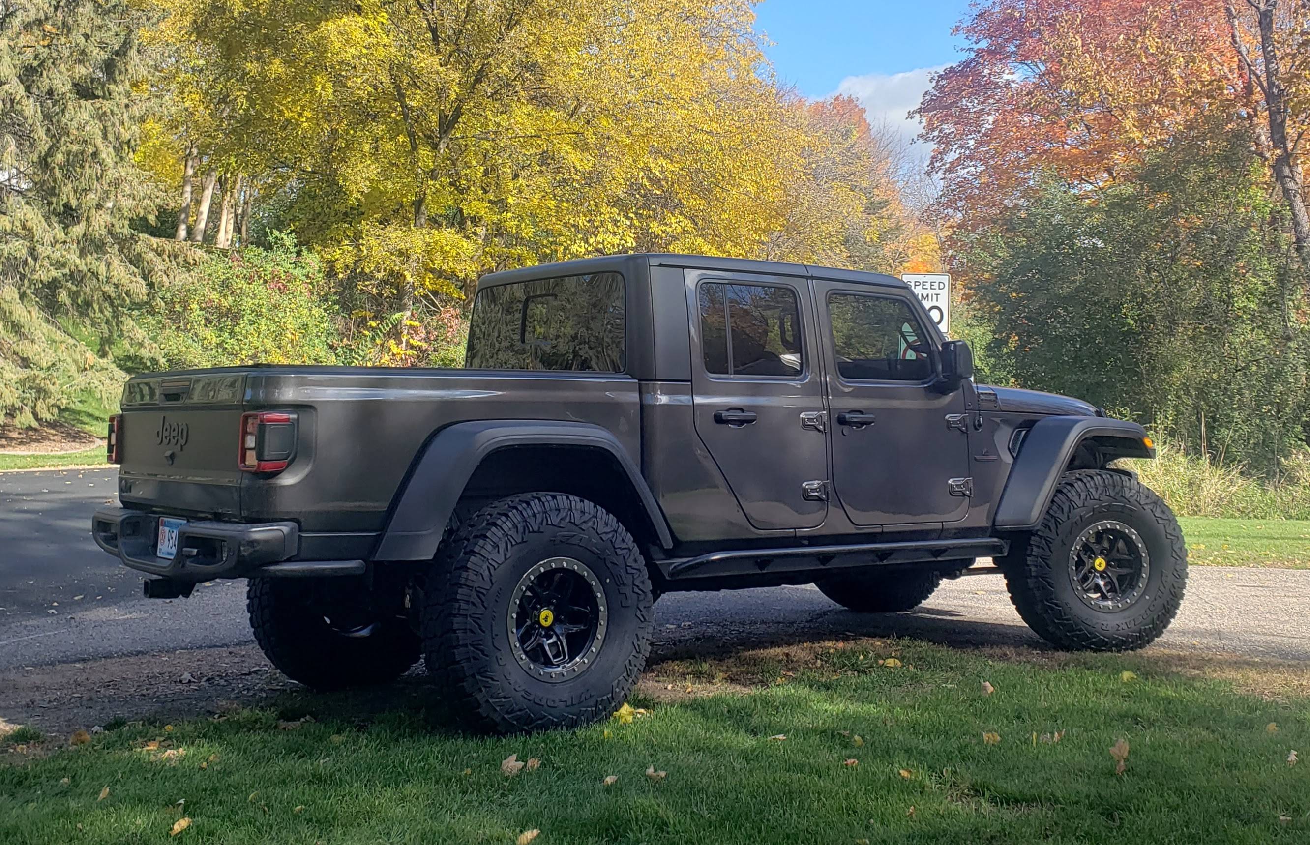 Jeep Gladiator AEV Borah Color 20231021_120237
