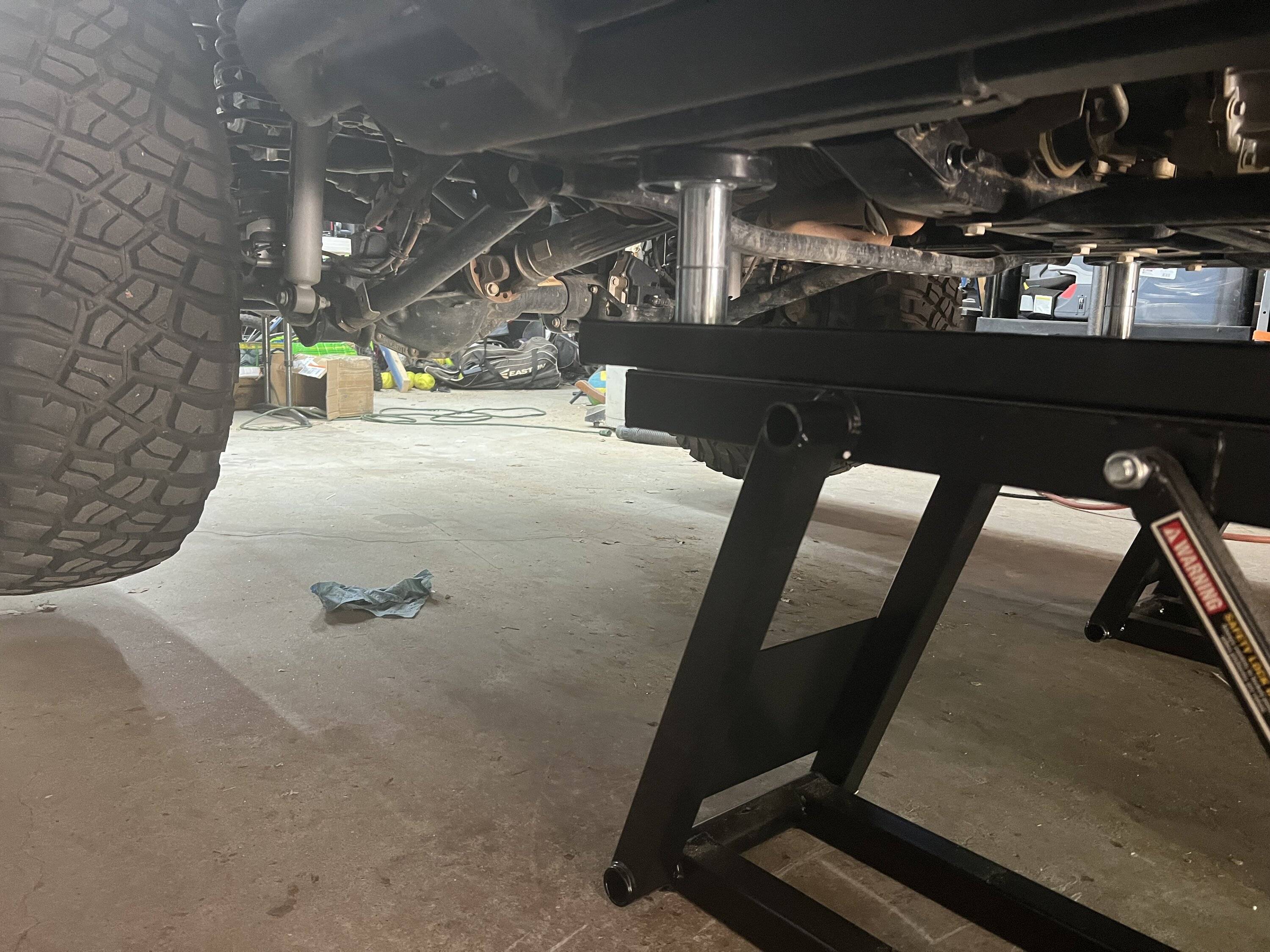 Jeep Gladiator Quadratech Shop lift IMG_8514