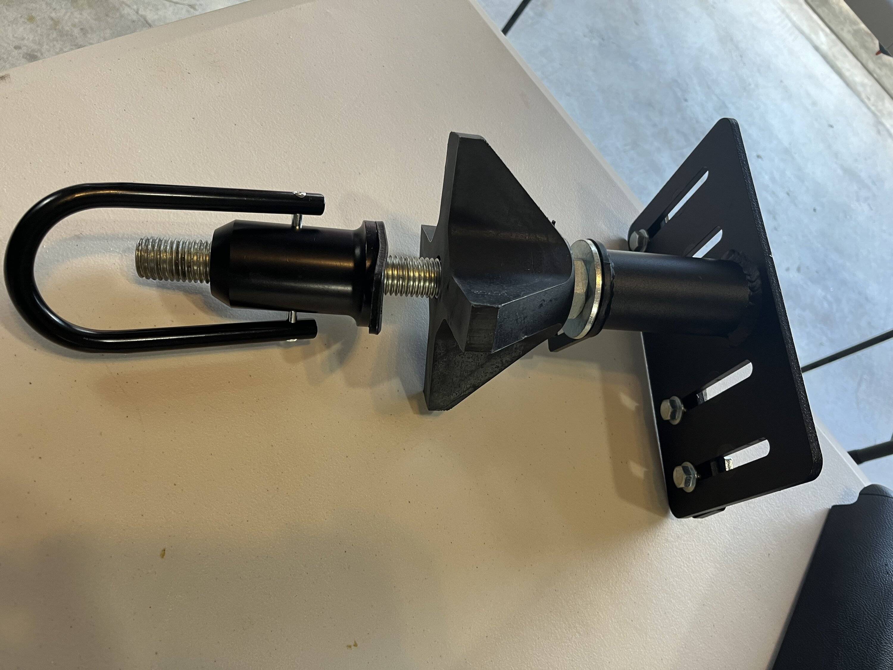 Jeep Gladiator Wilco Offroad - Bed Rail Tire Carrier IMG_2062