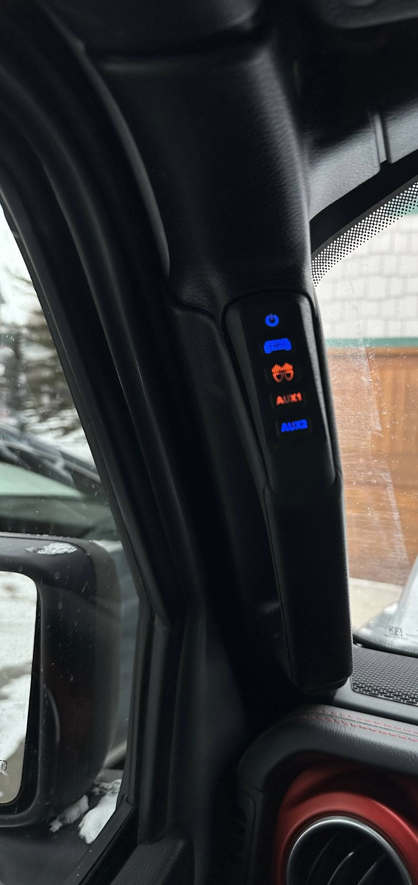 Jeep Gladiator Toggle switch location recommendations? IMG_8184