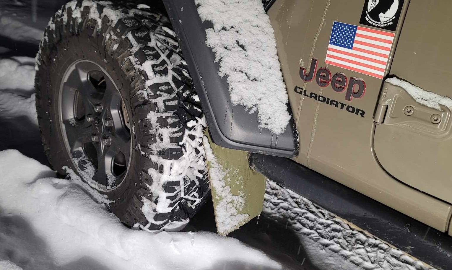 Jeep Gladiator EgulAye's mild hunting build (is it an overland build?) 385537145_695165849089905_5611242987543573457_n (1)