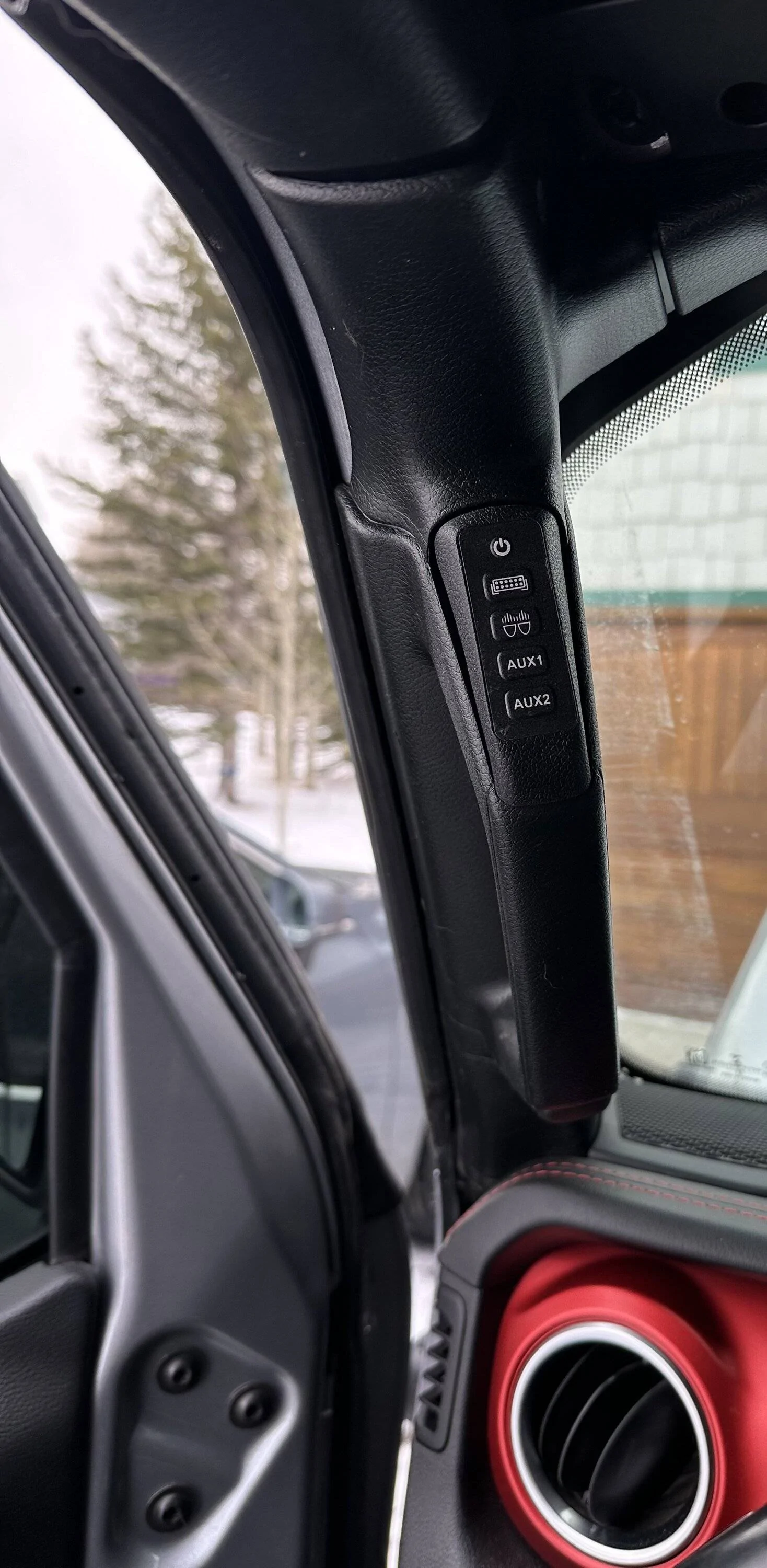 Jeep Gladiator Toggle switch location recommendations? IMG_8183