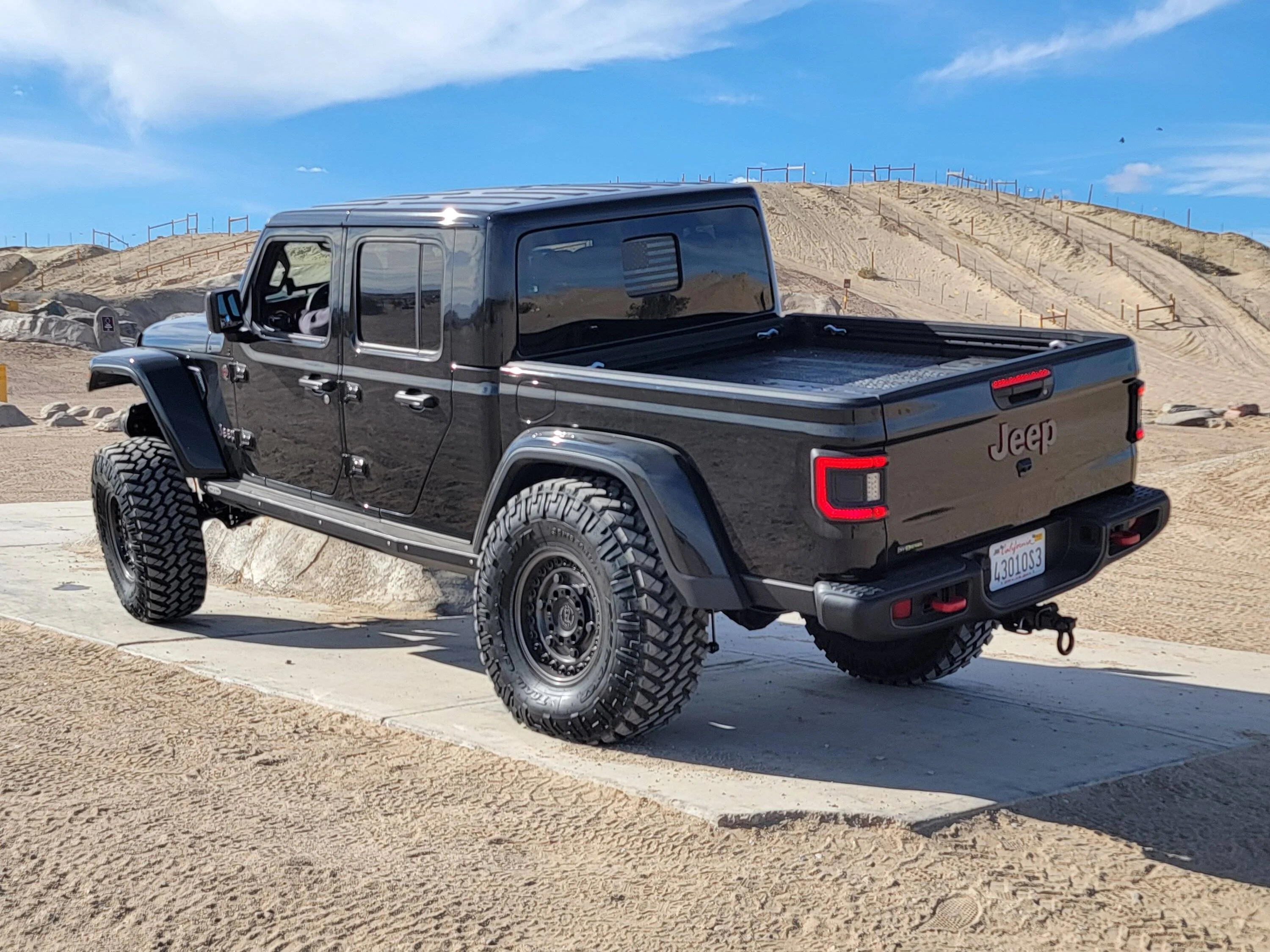 Jeep Gladiator Lets see all those Gladiators with lifts and bigger tires! 20240101_124737