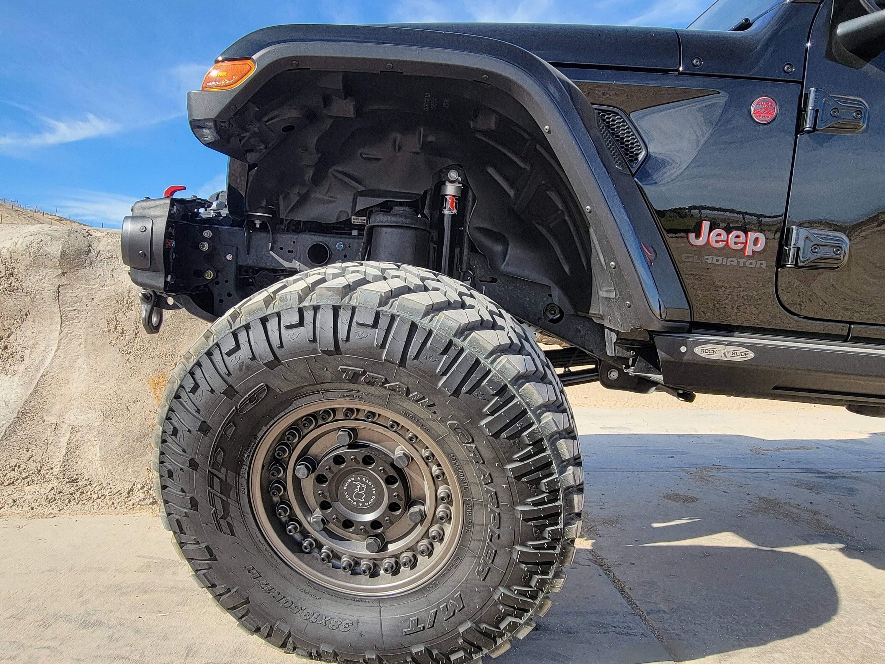 Jeep Gladiator Lets see all those Gladiators with lifts and bigger tires! 20240101_125052