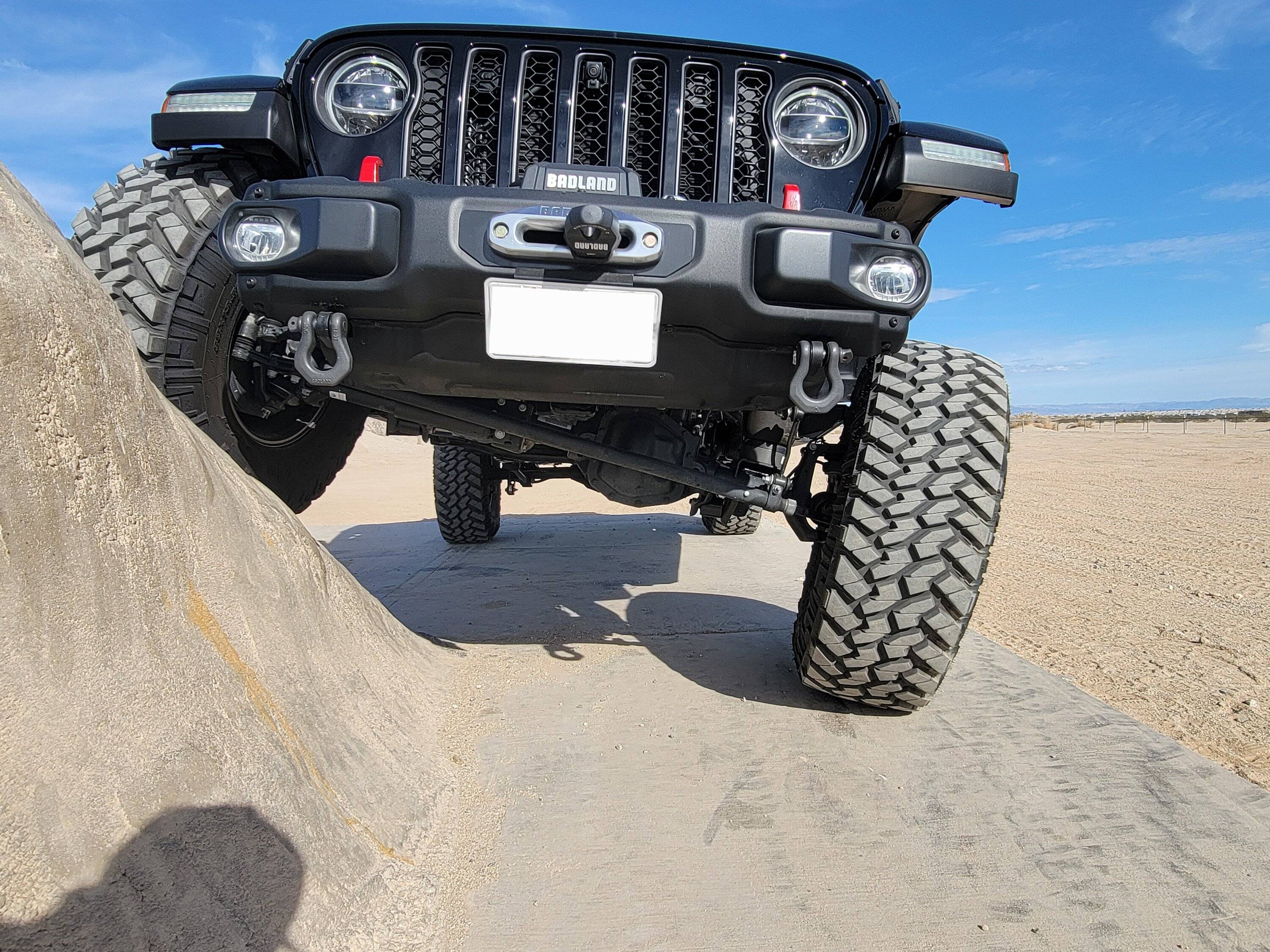 Jeep Gladiator Lets see all those Gladiators with lifts and bigger tires! 20240101_125120