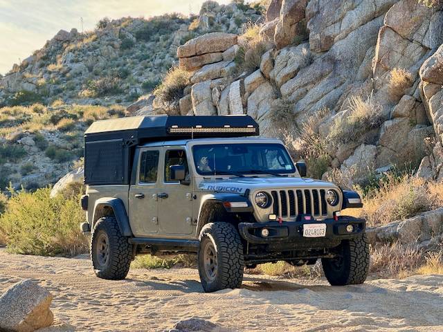 Jeep Gladiator Wanda the Wanderer: JTRD with Alu-Cab Canopy Camper IMG_3136