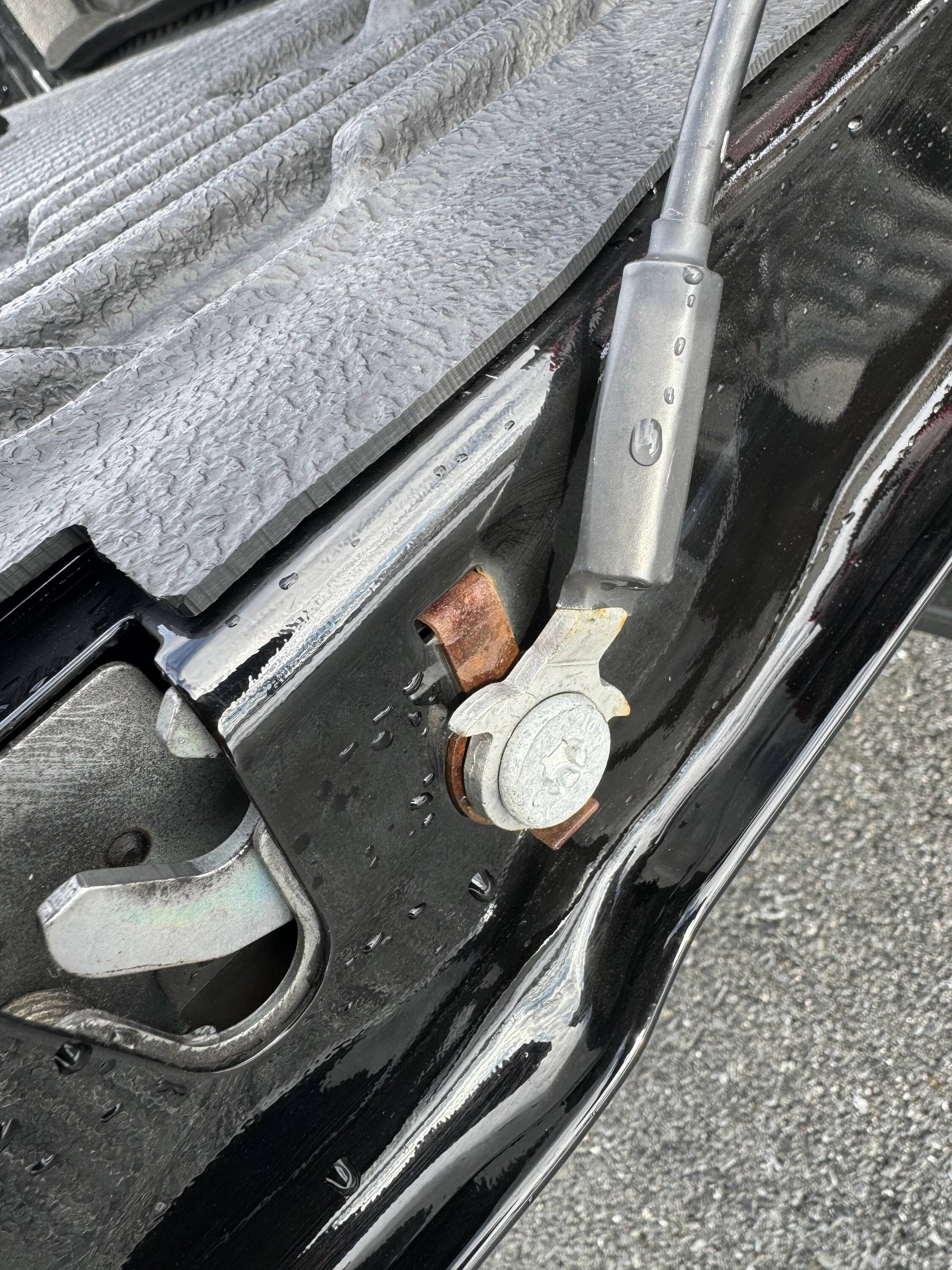 Jeep Gladiator Rust on Gladiator tailgate? IMG_4211