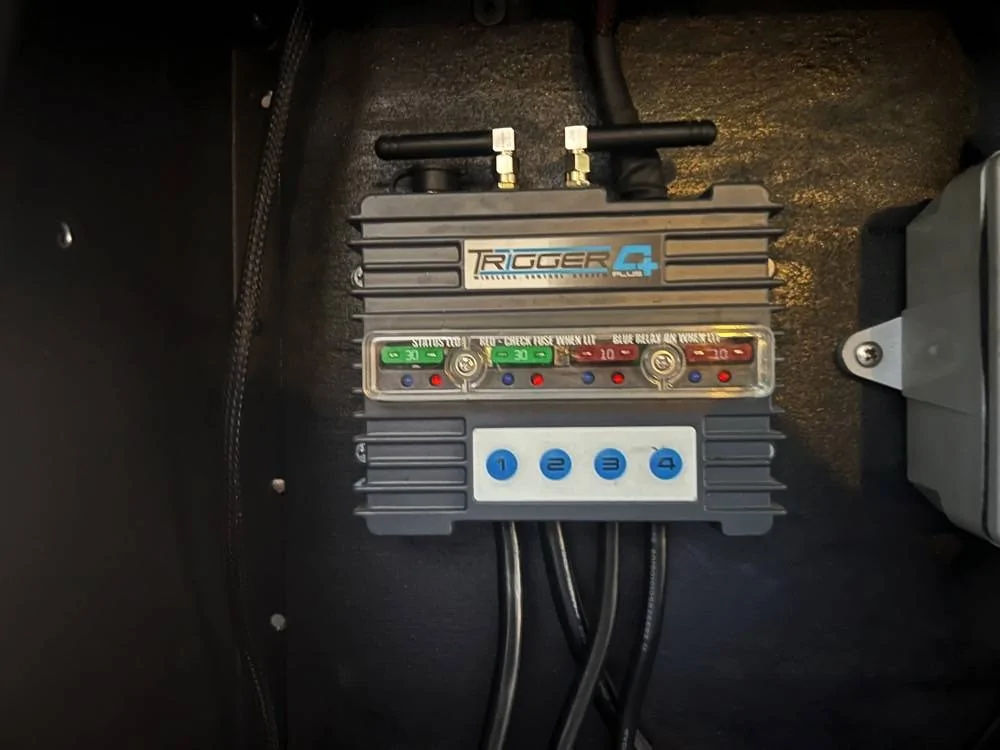 Jeep Gladiator Aux Switches - What are you putting on them? 16_Trigger4PlusController