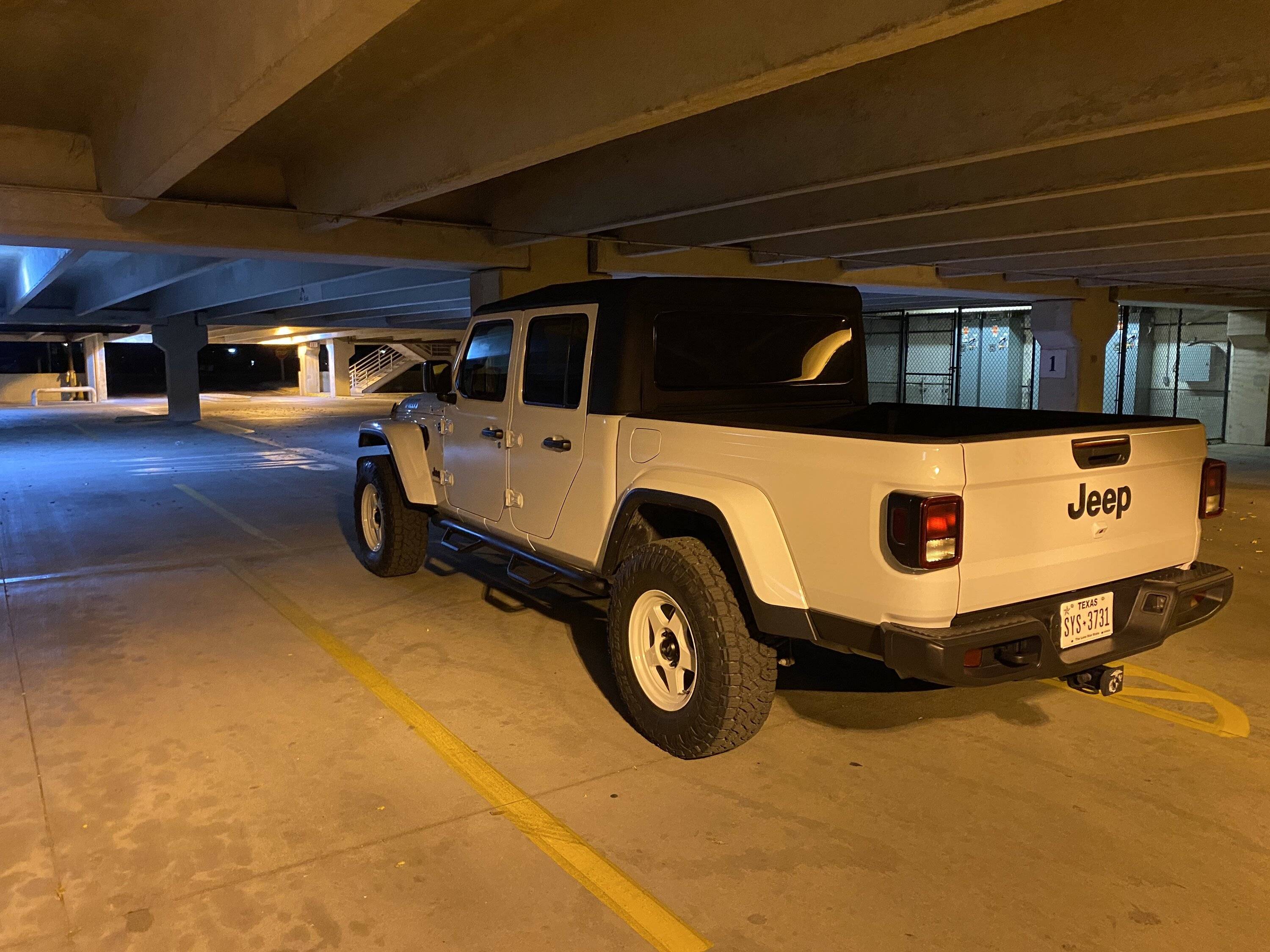 Jeep Gladiator It's Tushy Tuesday! Let's see those rear photos IMG_0360