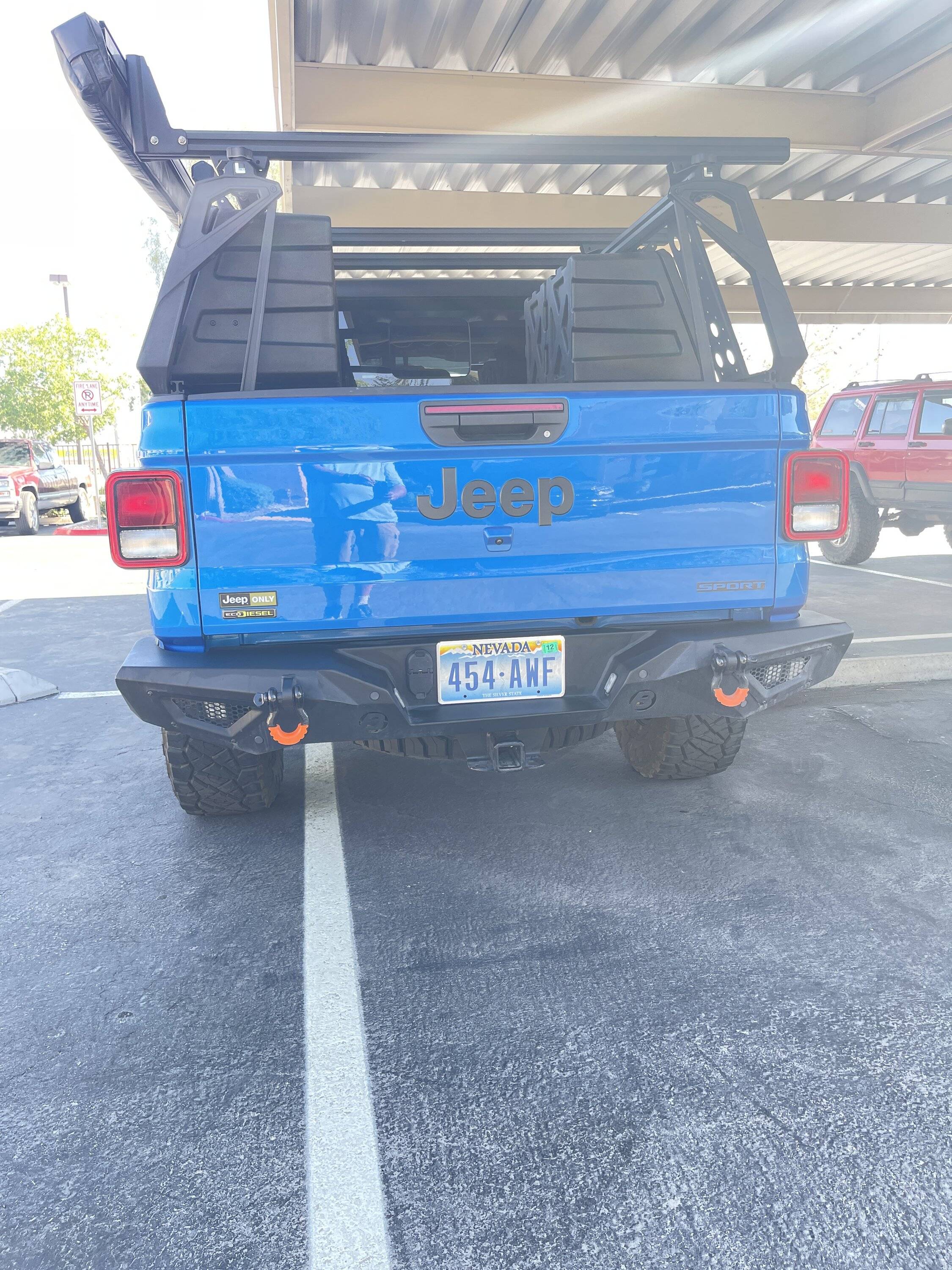 Jeep Gladiator It's Tushy Tuesday! Let's see those rear photos 2023-04-29 16.29.25