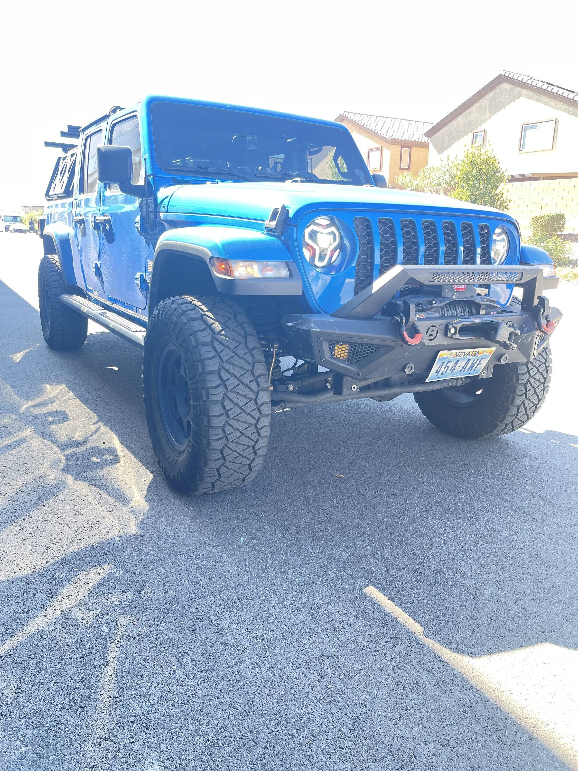 Jeep Gladiator Lets see all those Gladiators with lifts and bigger tires! 2023-10-15 11.45.56