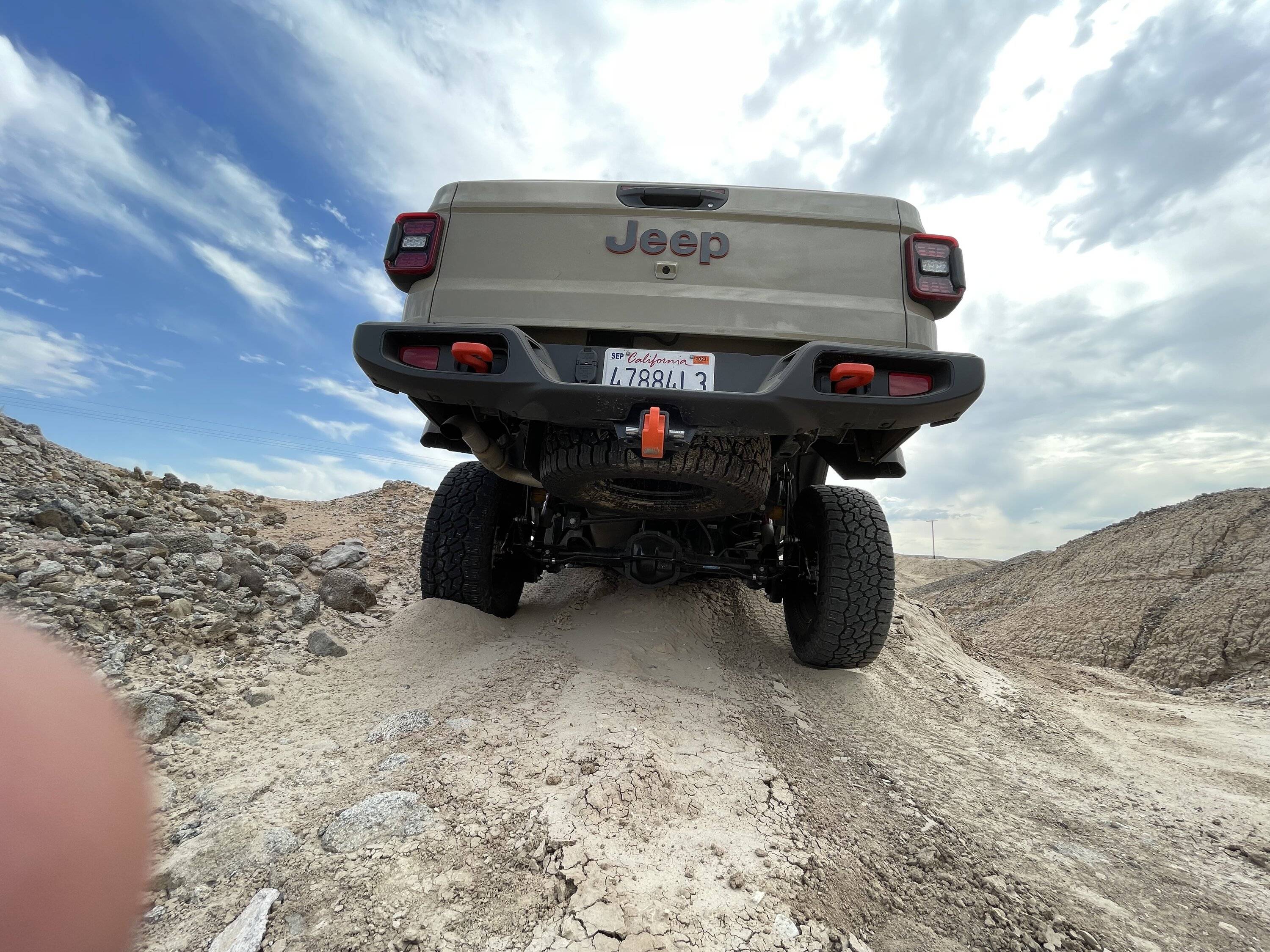 Jeep Gladiator It's Tushy Tuesday! Let's see those rear photos IMG_1483