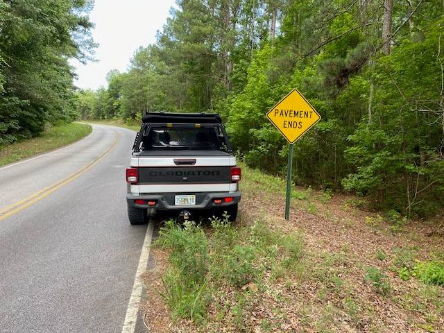 Jeep Gladiator It's Tushy Tuesday! Let's see those rear photos pavement ends