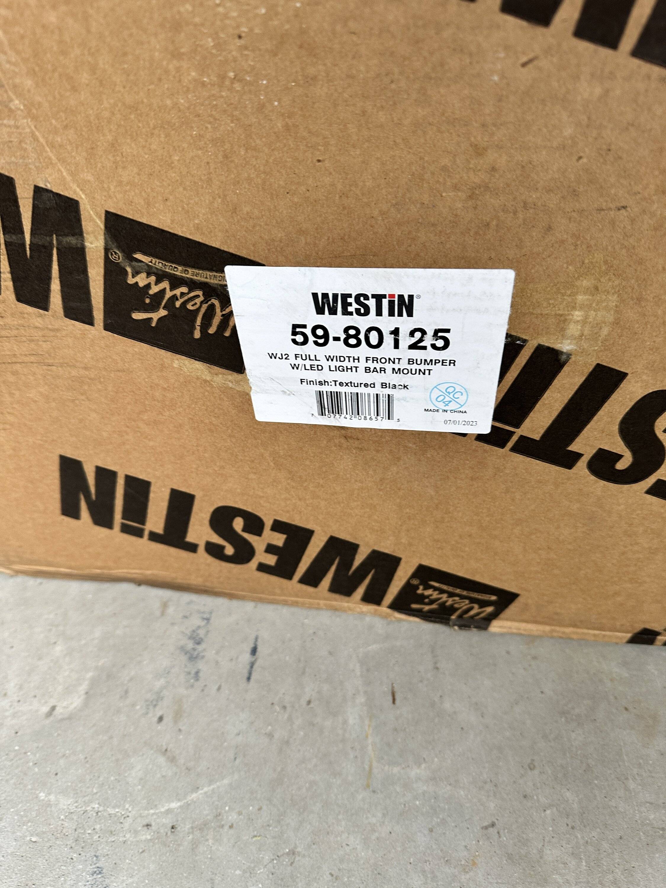 Jeep Gladiator North Atlanta Area - Westin Bumper for sale.  WJ2 Full Width with LED Light Bar mount in Bull Bar IMG_3665.JPG