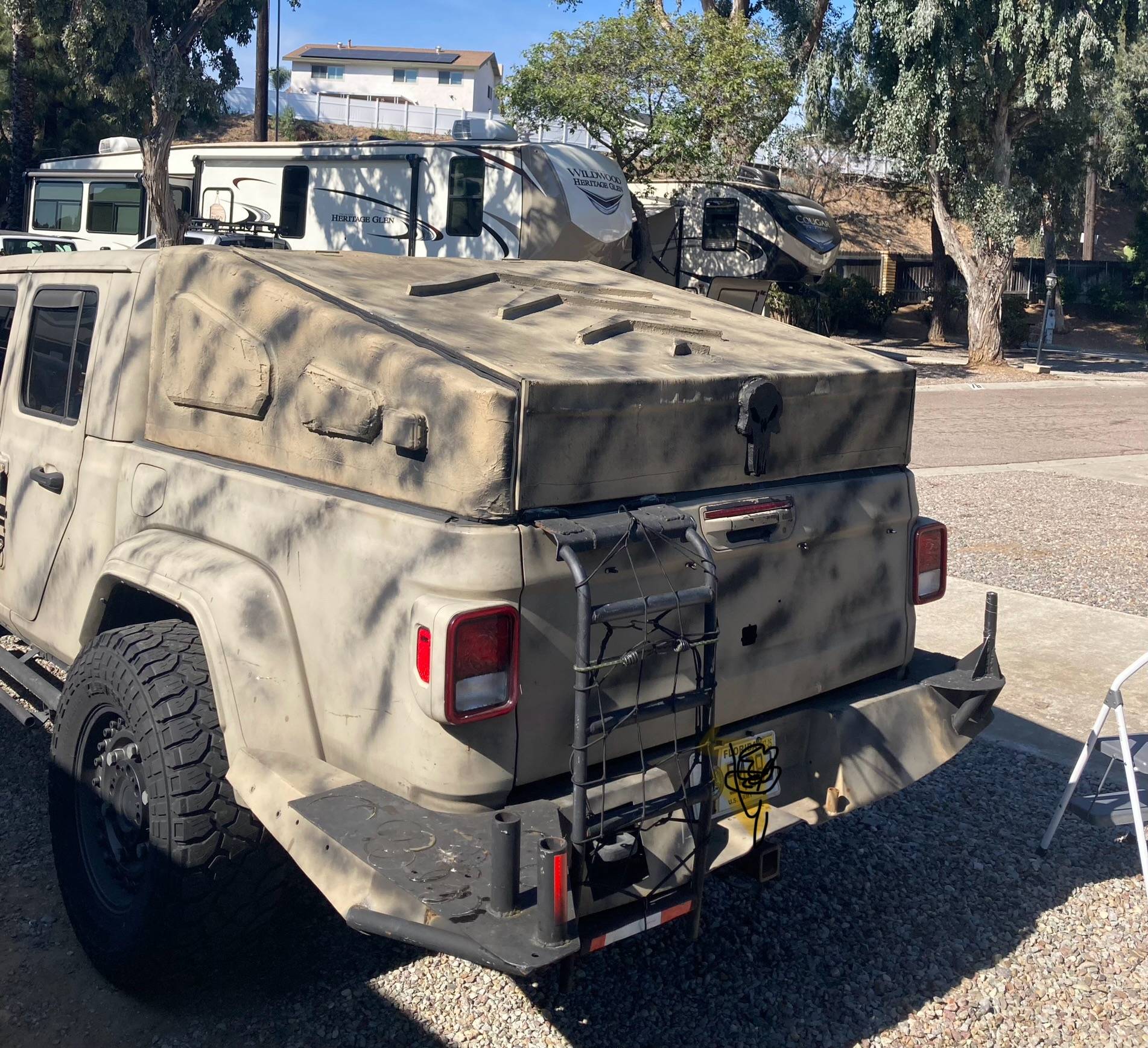 Jeep Gladiator It's Tushy Tuesday! Let's see those rear photos IMG_2466