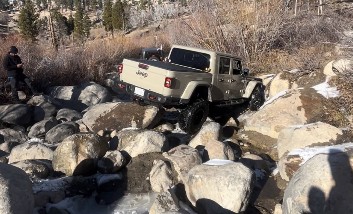 Jeep Gladiator Holcomb Creek 10/1 IMG_1445
