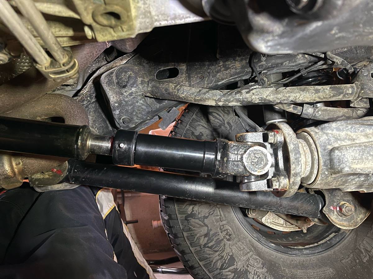 Jeep Gladiator Aftermarket front driveshaft noise IMG_6010.JPG
