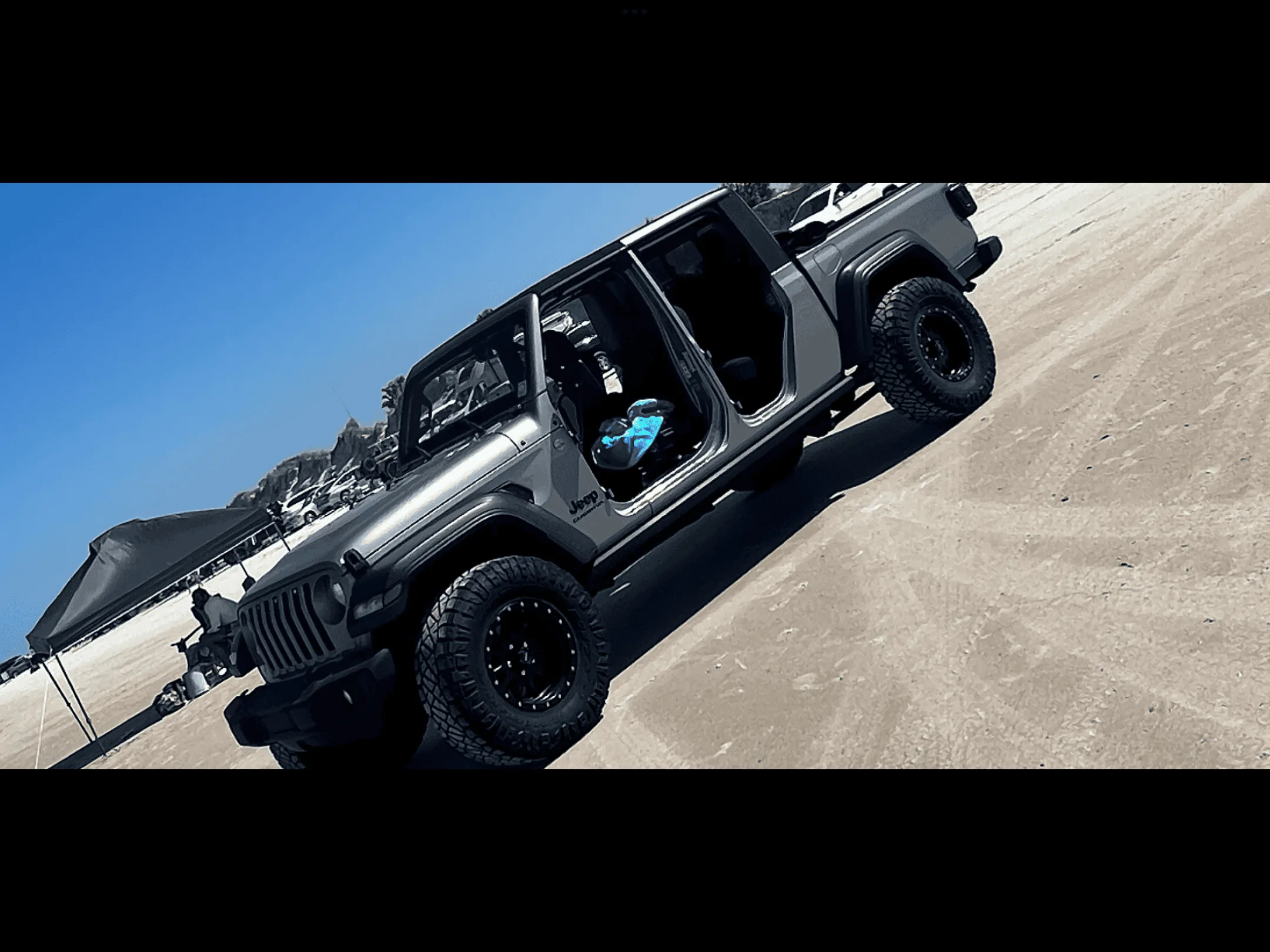 Jeep Gladiator BILLET SILVER Gladiator JT Club 96B0AC1B-31B1-44BA-9DAC-32843A07A590
