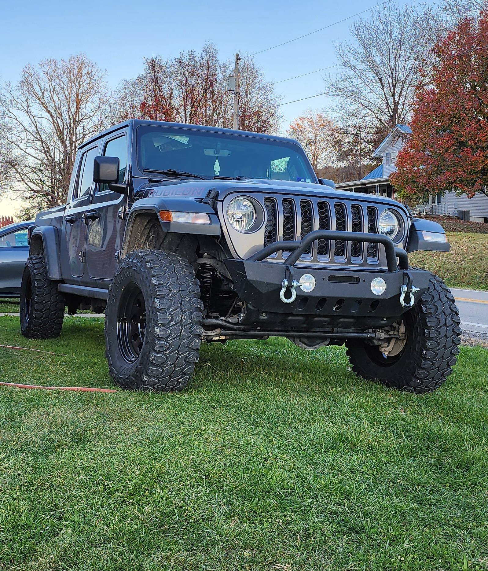 Jeep Gladiator Happy Fri-YAY!!! Let's see those Front End Selfies!!! 20231118_164549