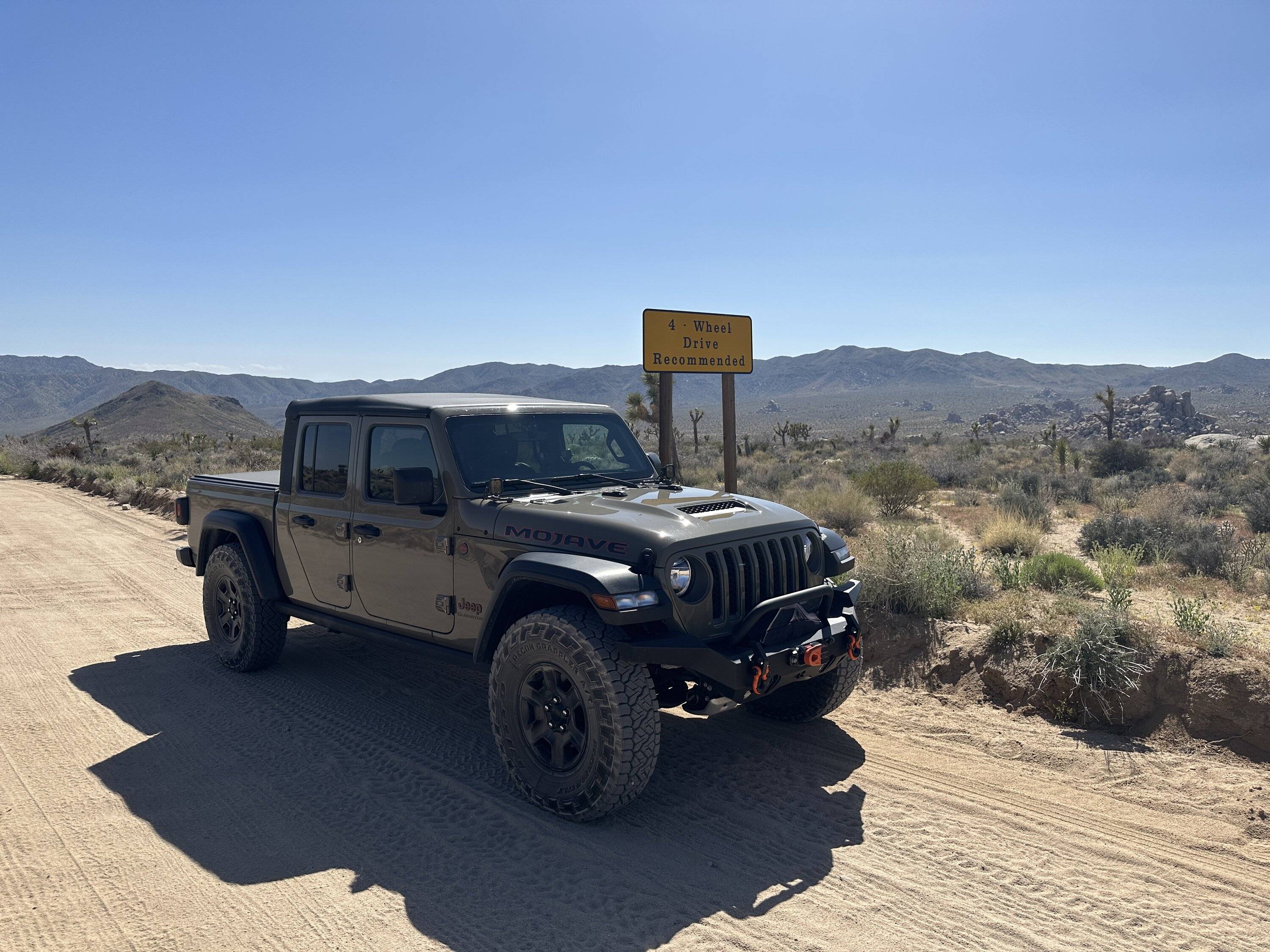 Jeep Gladiator Happy Fri-YAY!!! Let's see those Front End Selfies!!! IMG_8599