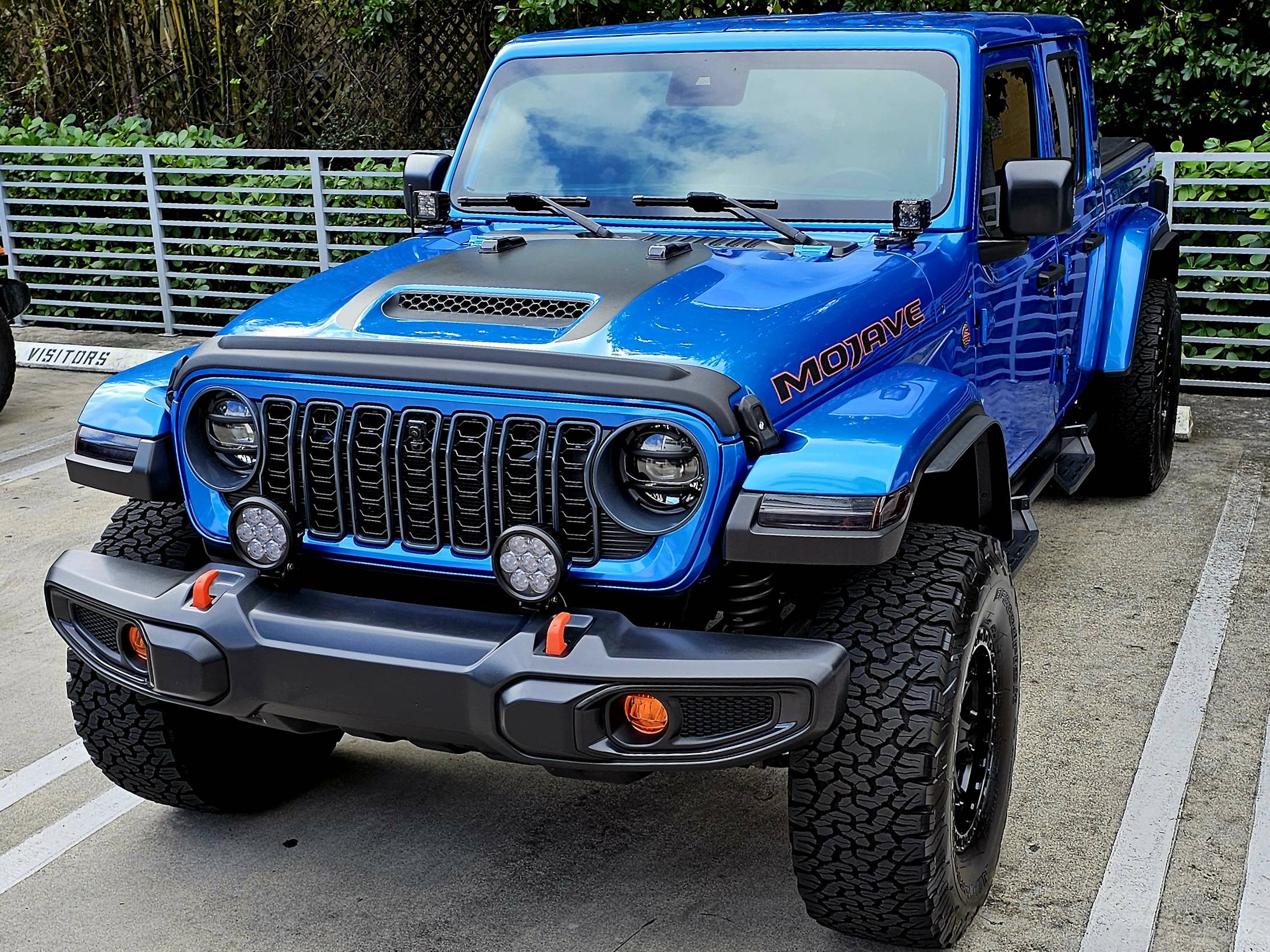 Jeep Gladiator Happy Fri-YAY!!! Let's see those Front End Selfies!!! 20231209_103738