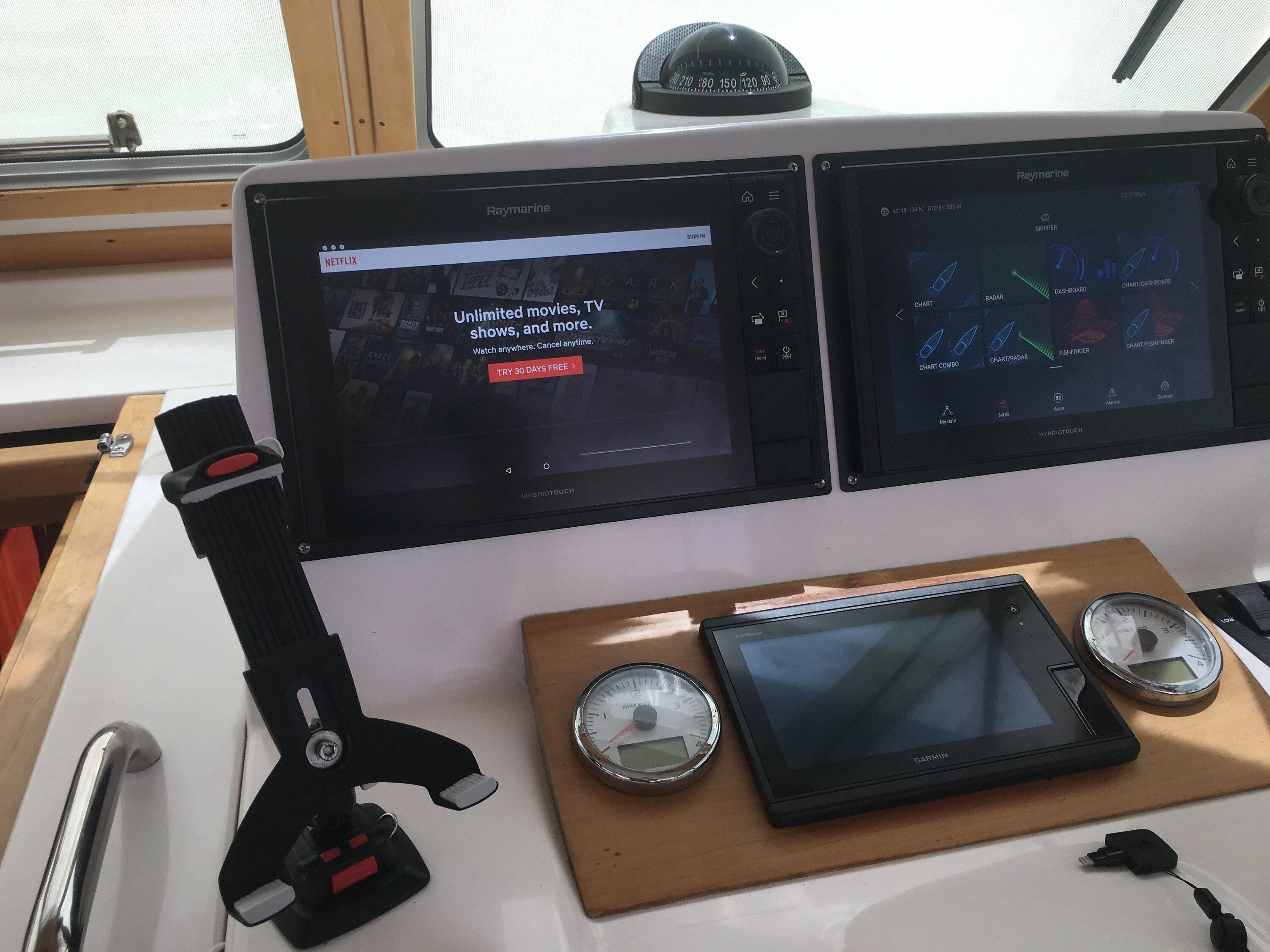 Jeep Gladiator Phone mount arm comparisons RAM vs 67D vs Bulletpoint IMG_1914