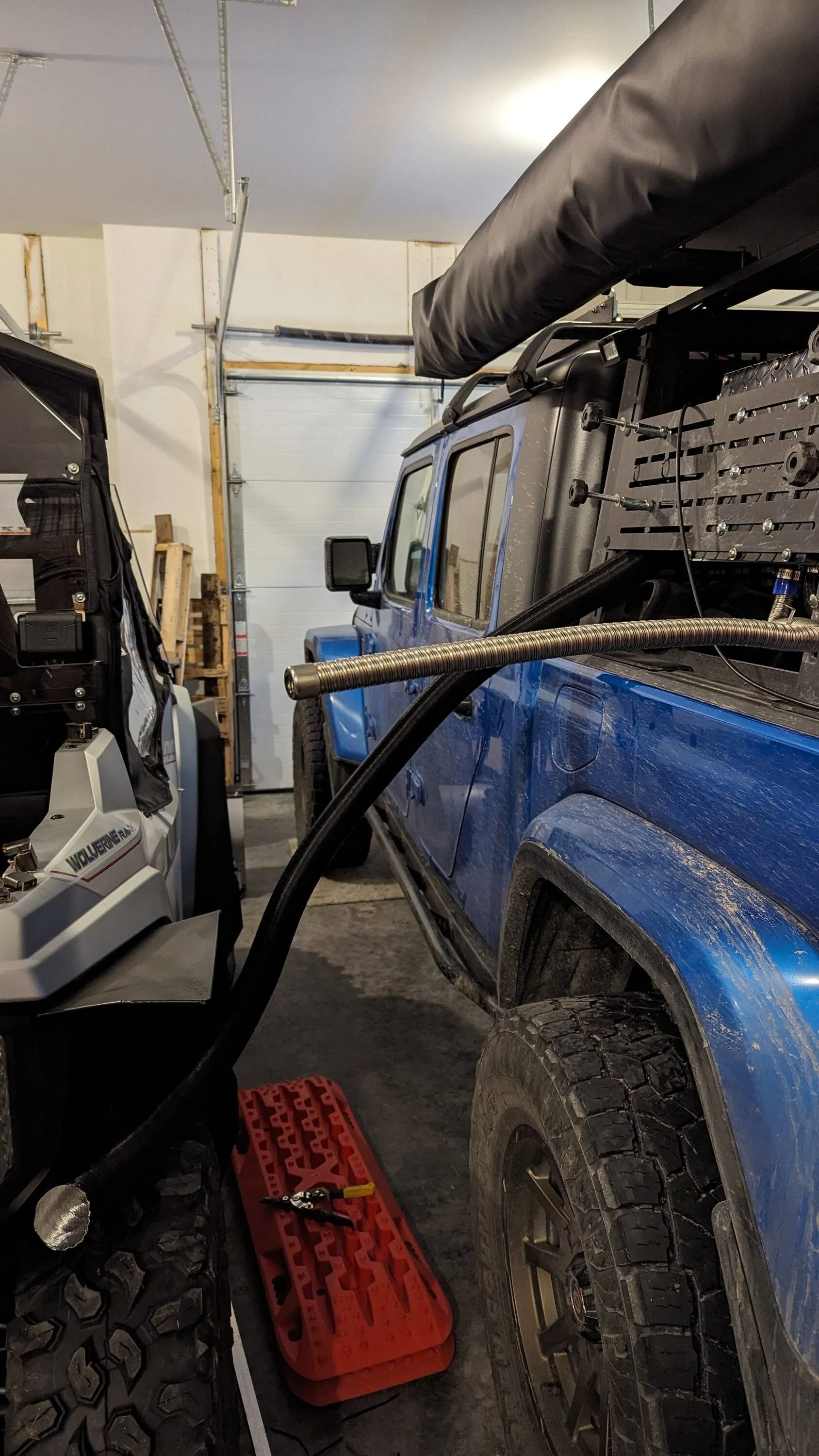 Jeep Gladiator Alaska Daily Drivers: Hydro Blue 80A and Bright White JTR PXL_20240114_004531916