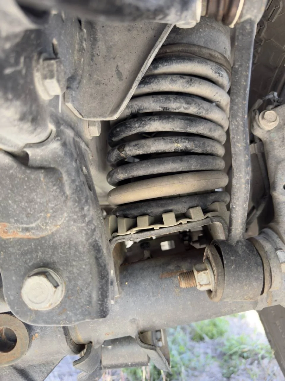 Jeep Gladiator Flatter springs that allow more flex?? IMG_1805 Larg