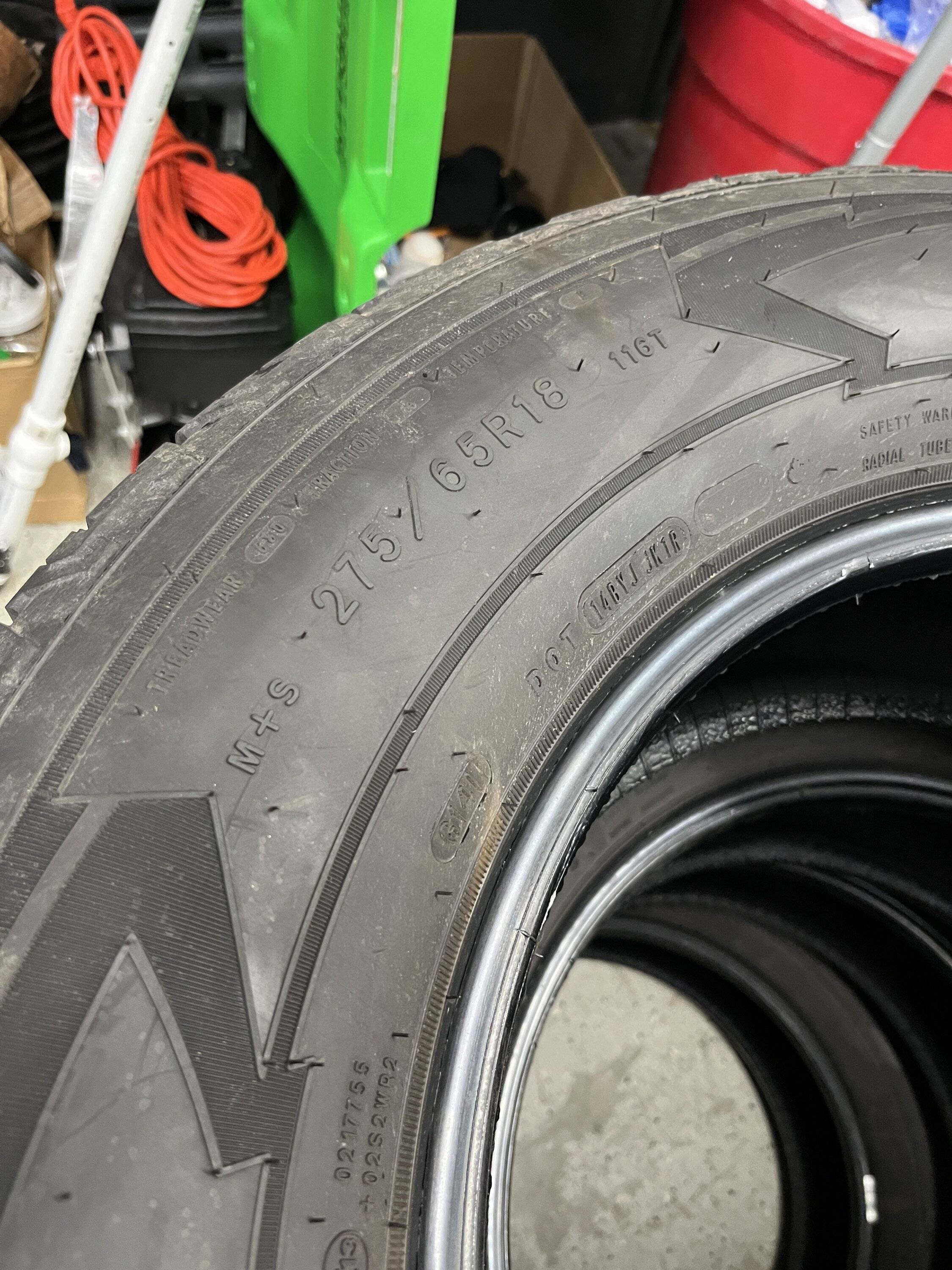 Jeep Gladiator 275/65/18 Goodyear Forterra HT IMG_2871