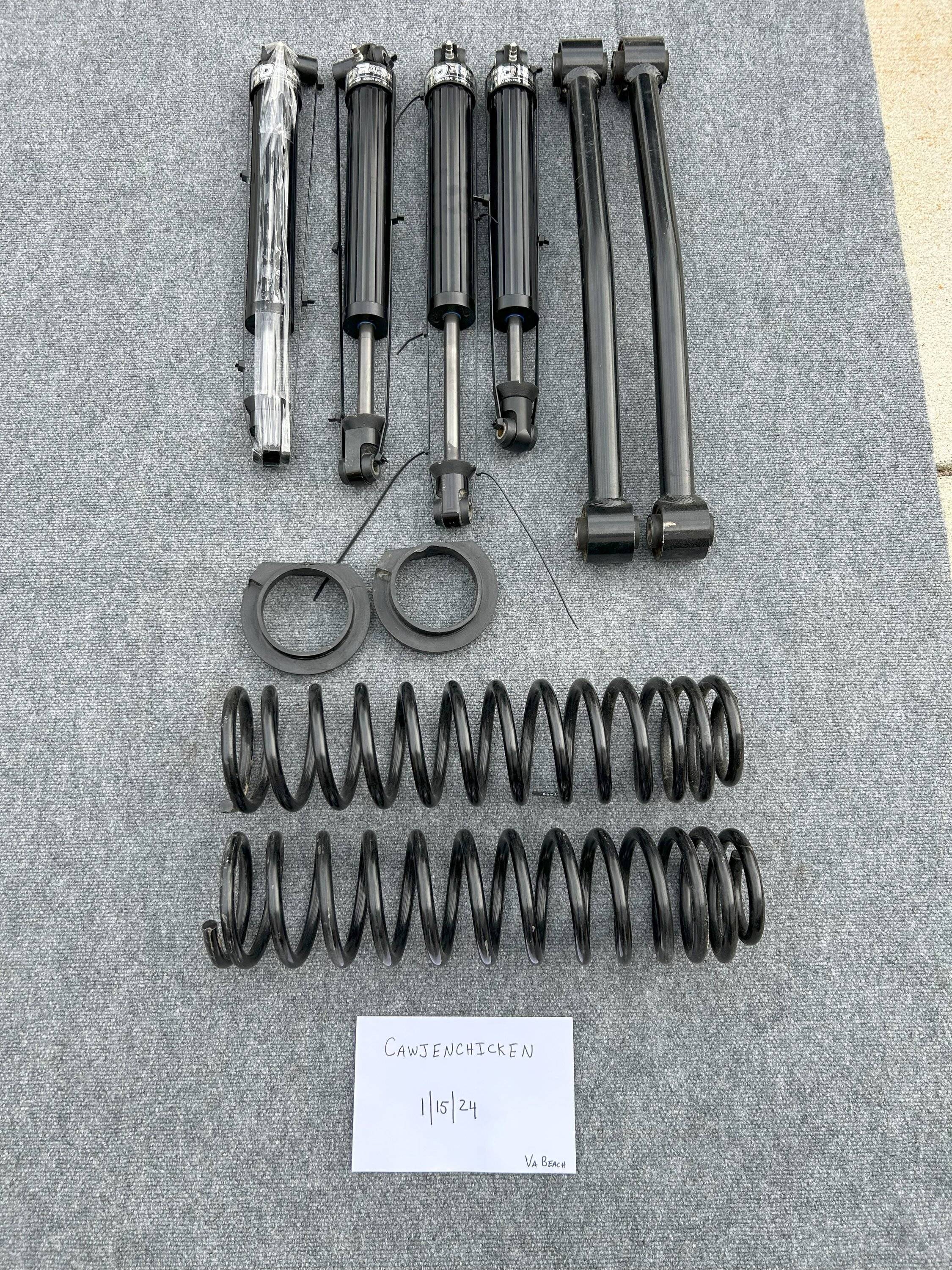 Jeep Gladiator ROCK KRAWLER 1.5" LEVEL KIT W/ SHOCKS ROCK KRAWLER 1.5 INCH LEVEL KIT