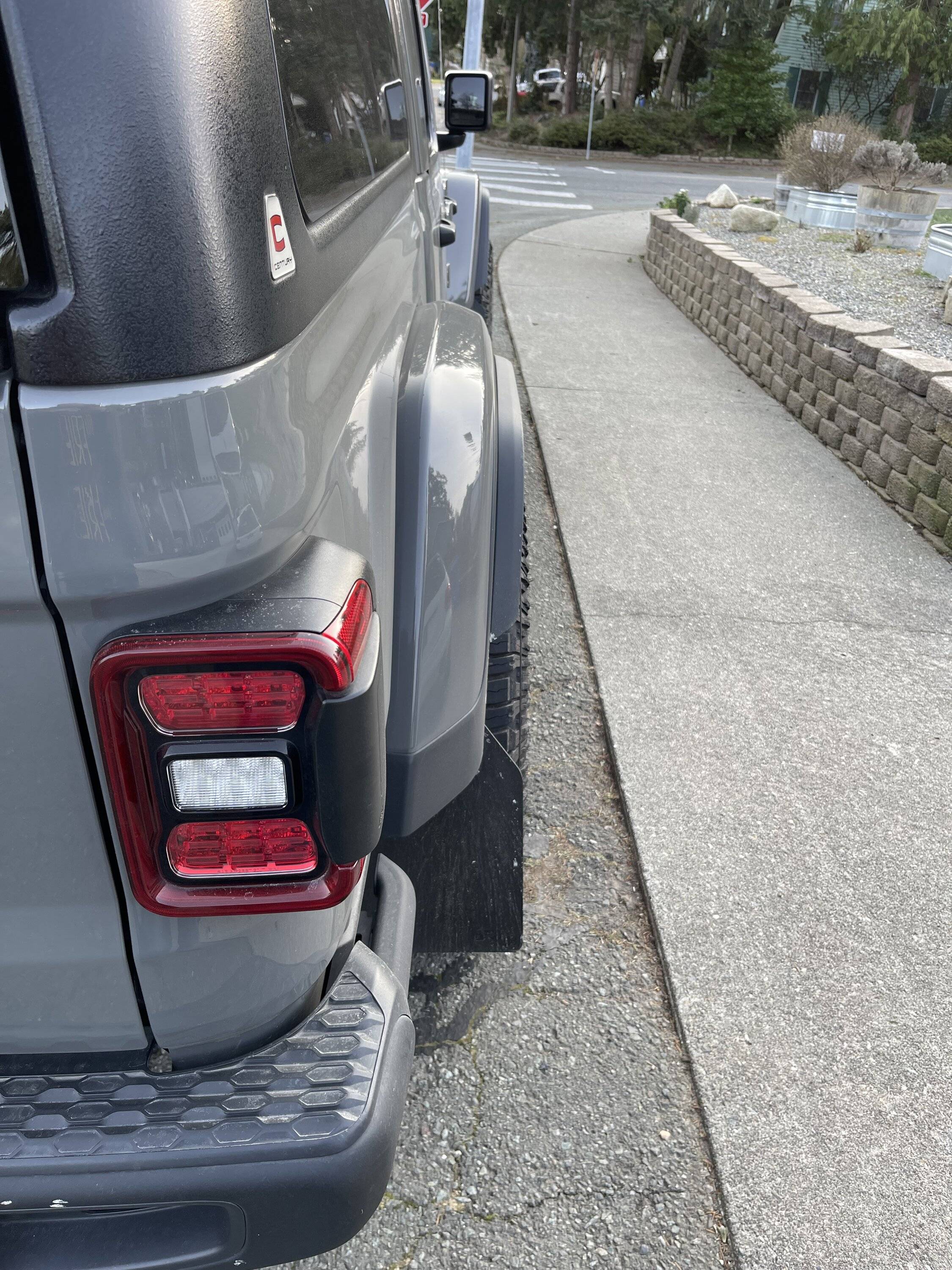 Jeep Gladiator What wheel offset do I need for 37’s? IMG_3092