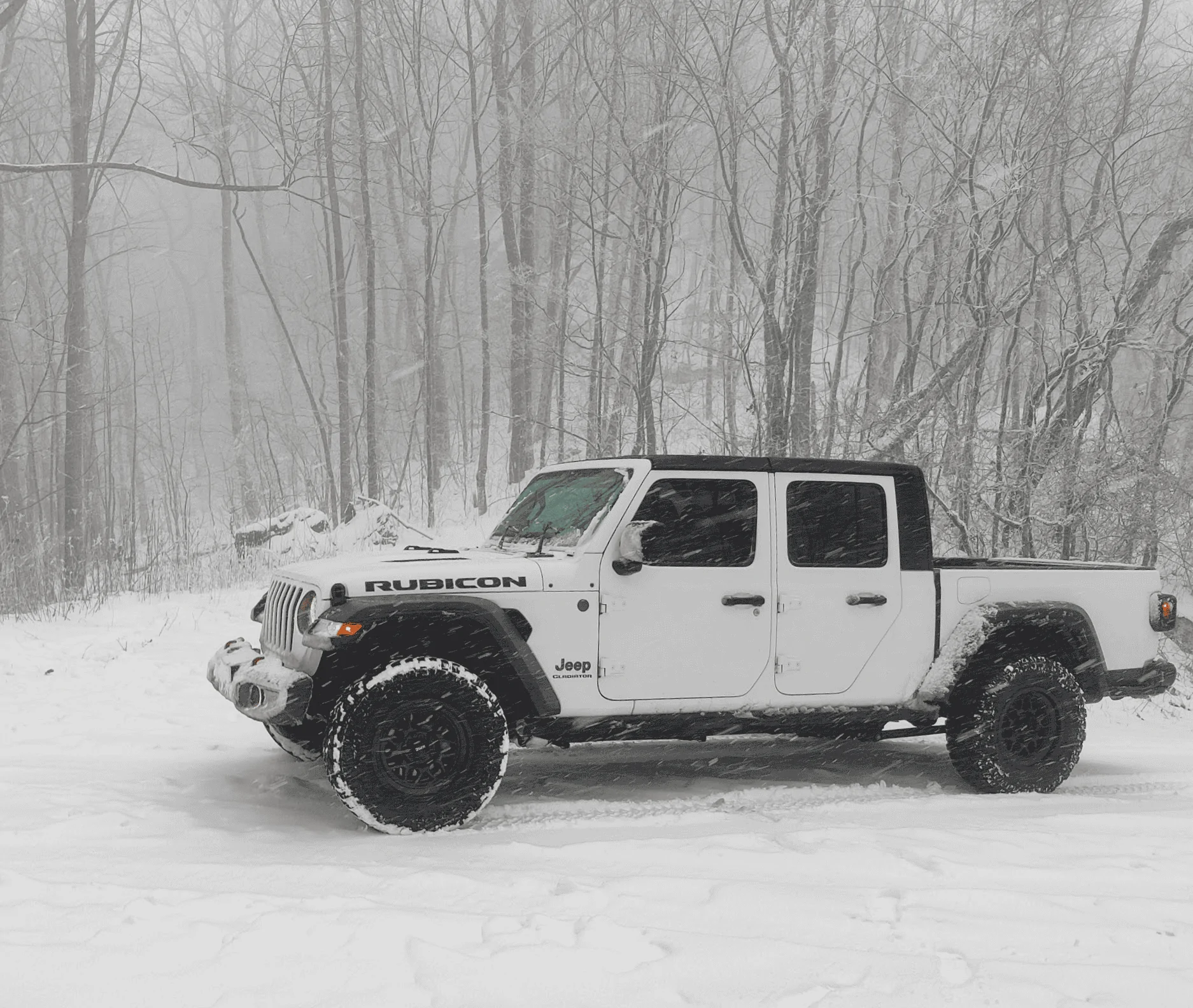 Jeep Gladiator BRIGHT WHITE Gladiator JT Club 1705370711755