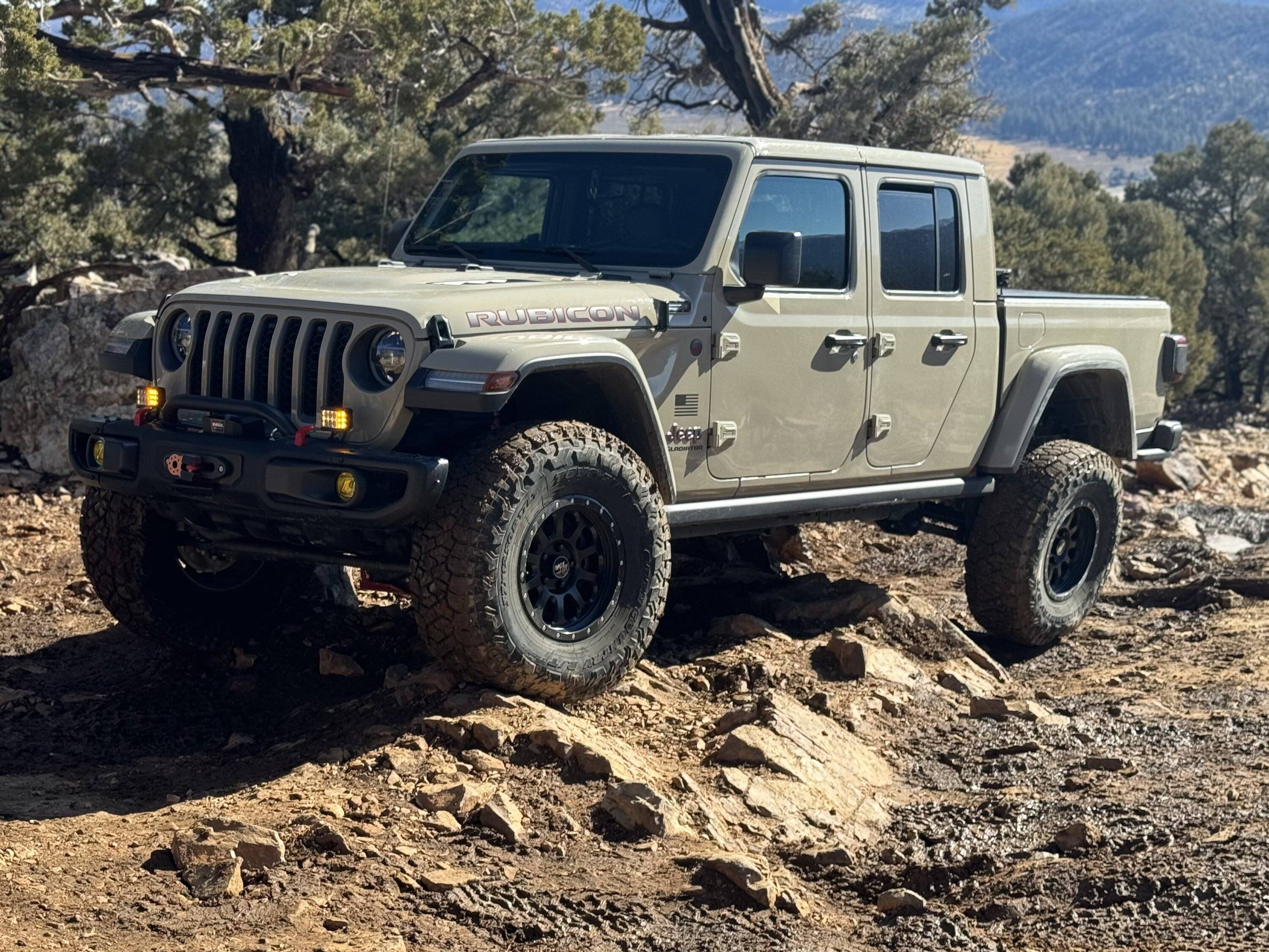 Jeep Gladiator Gladiators Snow Wheeling - Post Your Pics! IMG_1093