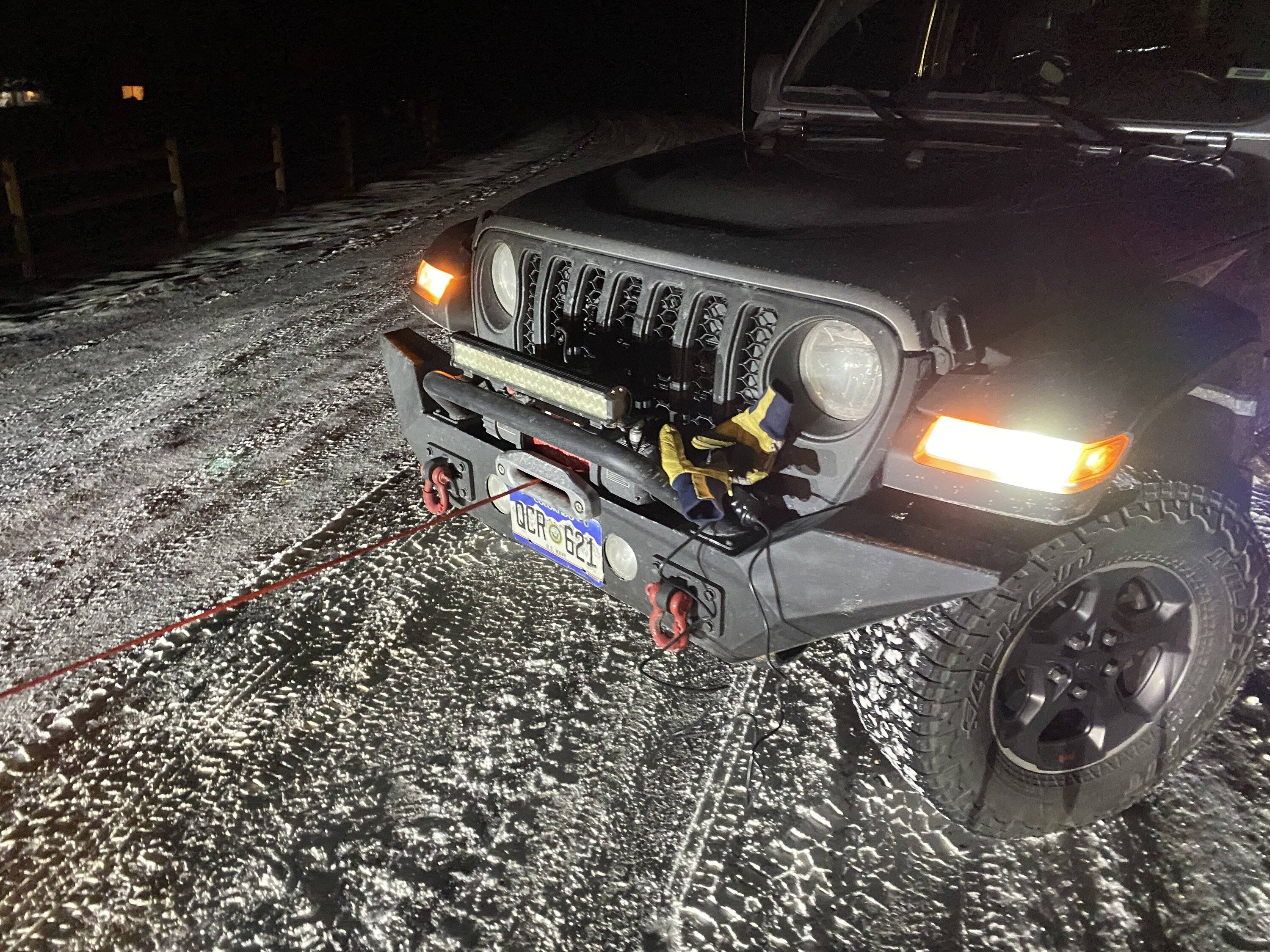 Jeep Gladiator Gladiators Snow Wheeling - Post Your Pics! IMG_7087