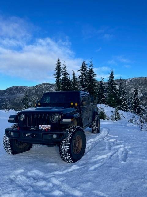Jeep Gladiator Gladiators Snow Wheeling - Post Your Pics! snow jee