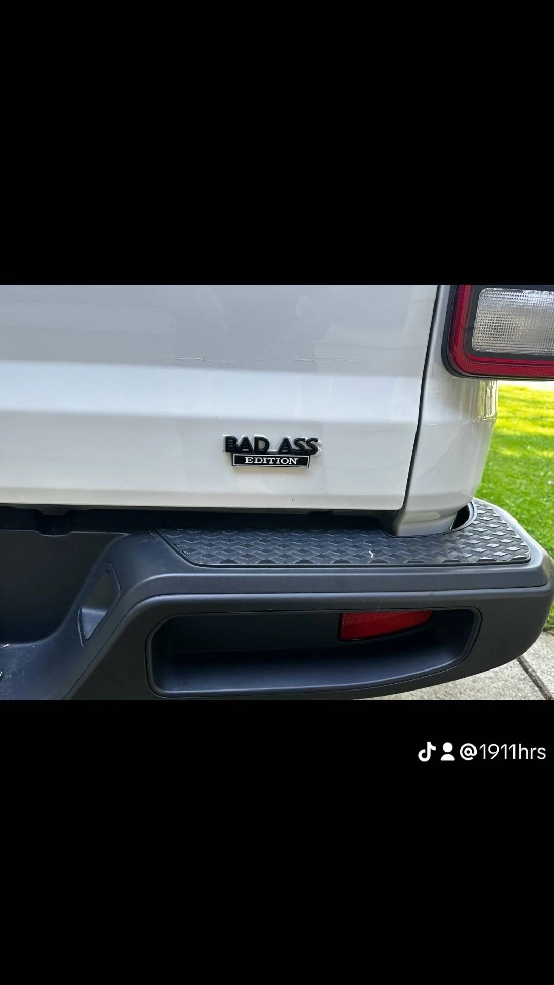 Jeep Gladiator It's Tushy Tuesday! Let's see those rear photos IMG_6606