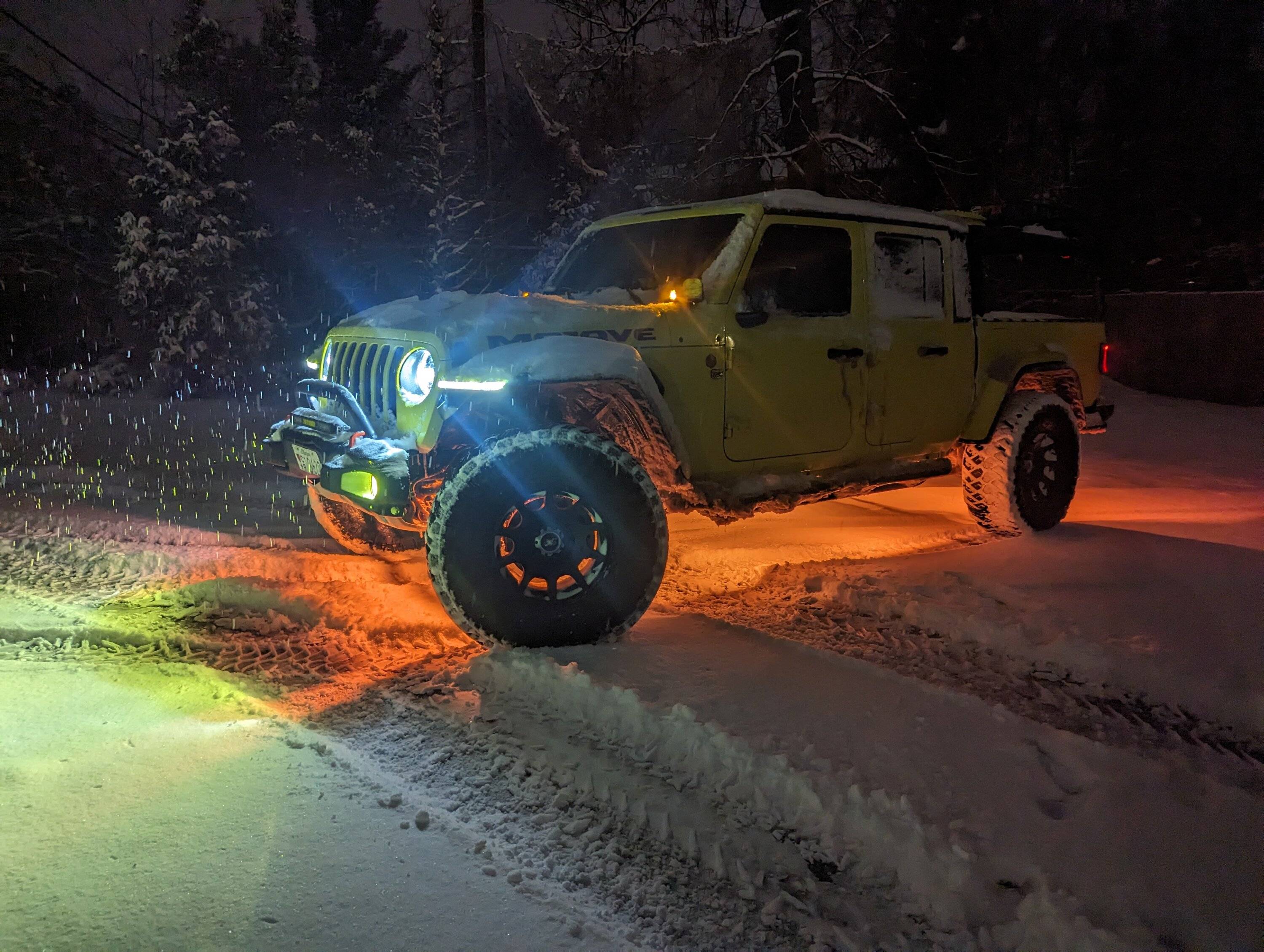 Jeep Gladiator Gladiators Snow Wheeling - Post Your Pics! PXL_20240116_044300114