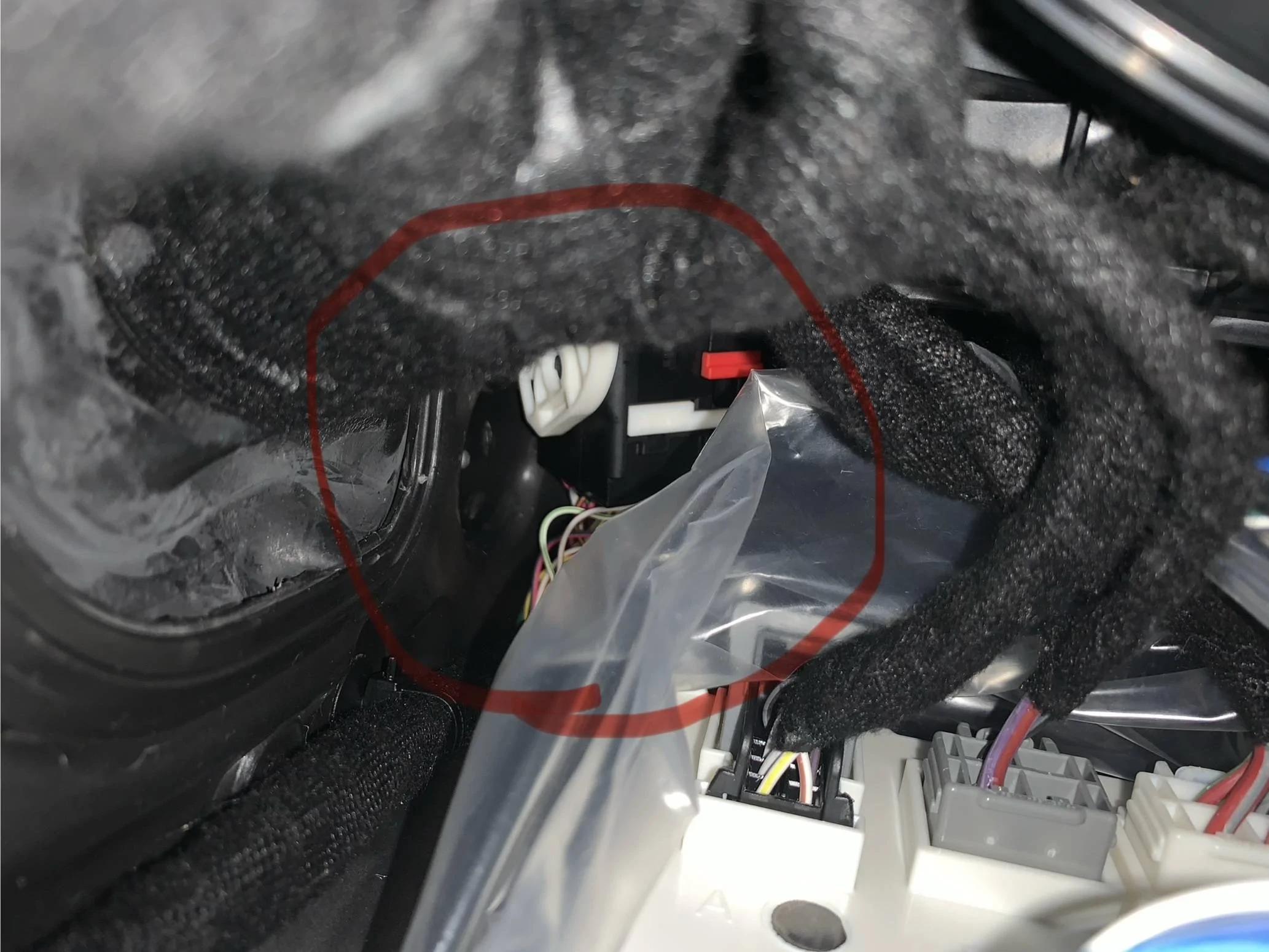 Jeep Gladiator XY401A Harness Access? IMG_6658