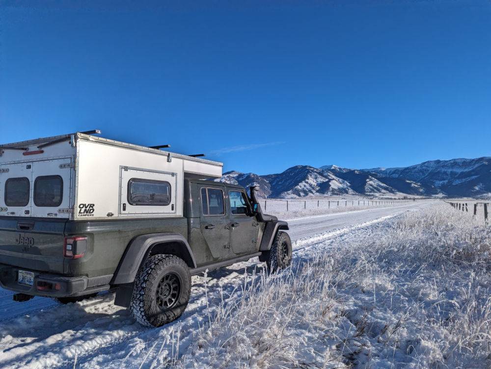 Jeep Gladiator Happy Wednesday!!! Let's see those ? Ice/ Sn❄w photos!!! gladiator-crossroads-snow_md