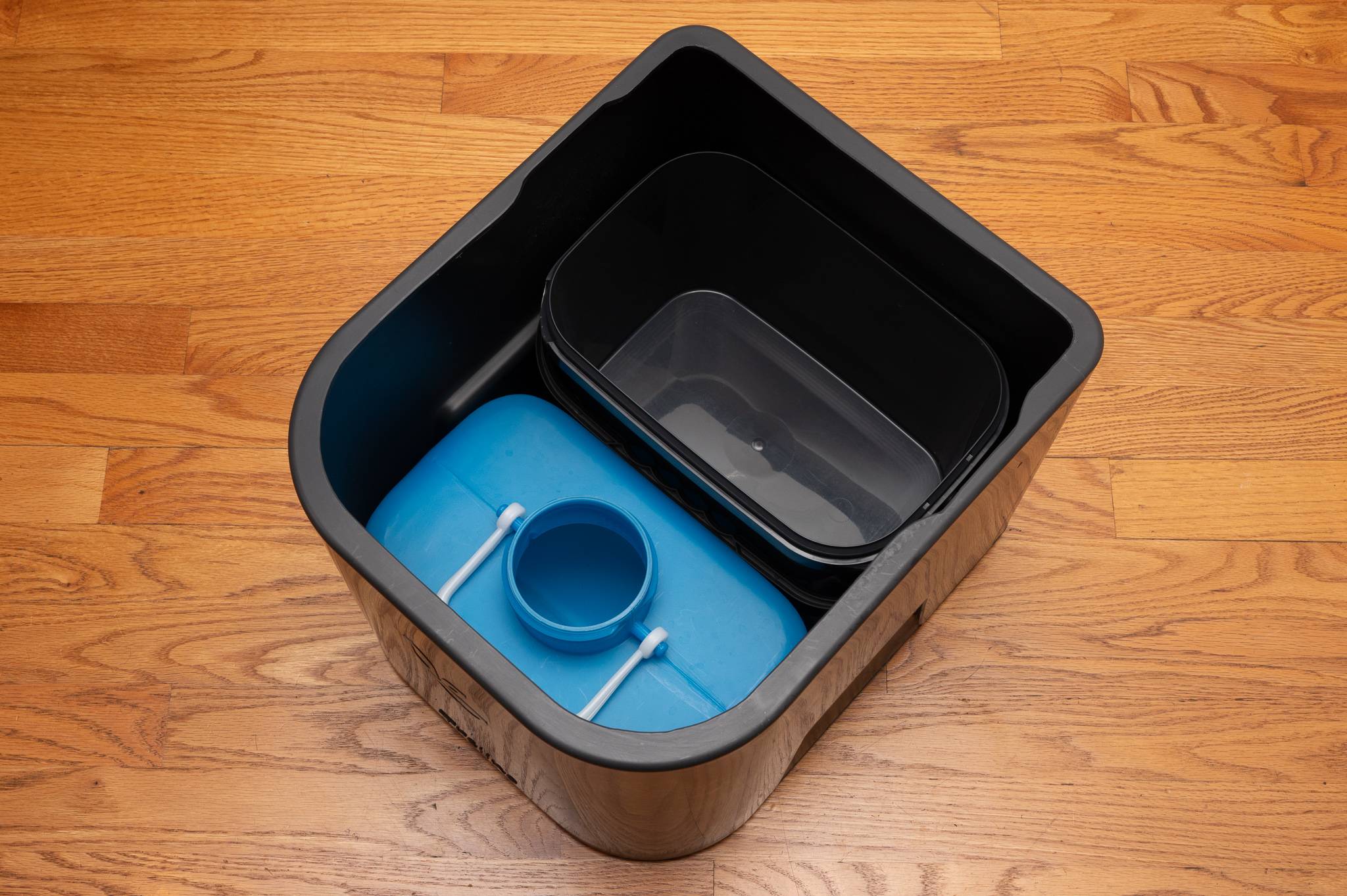 Jeep Gladiator [SOLD] Camping Toilet – Trelino Origin M, clean and sanitized 20240118-Z62_3576