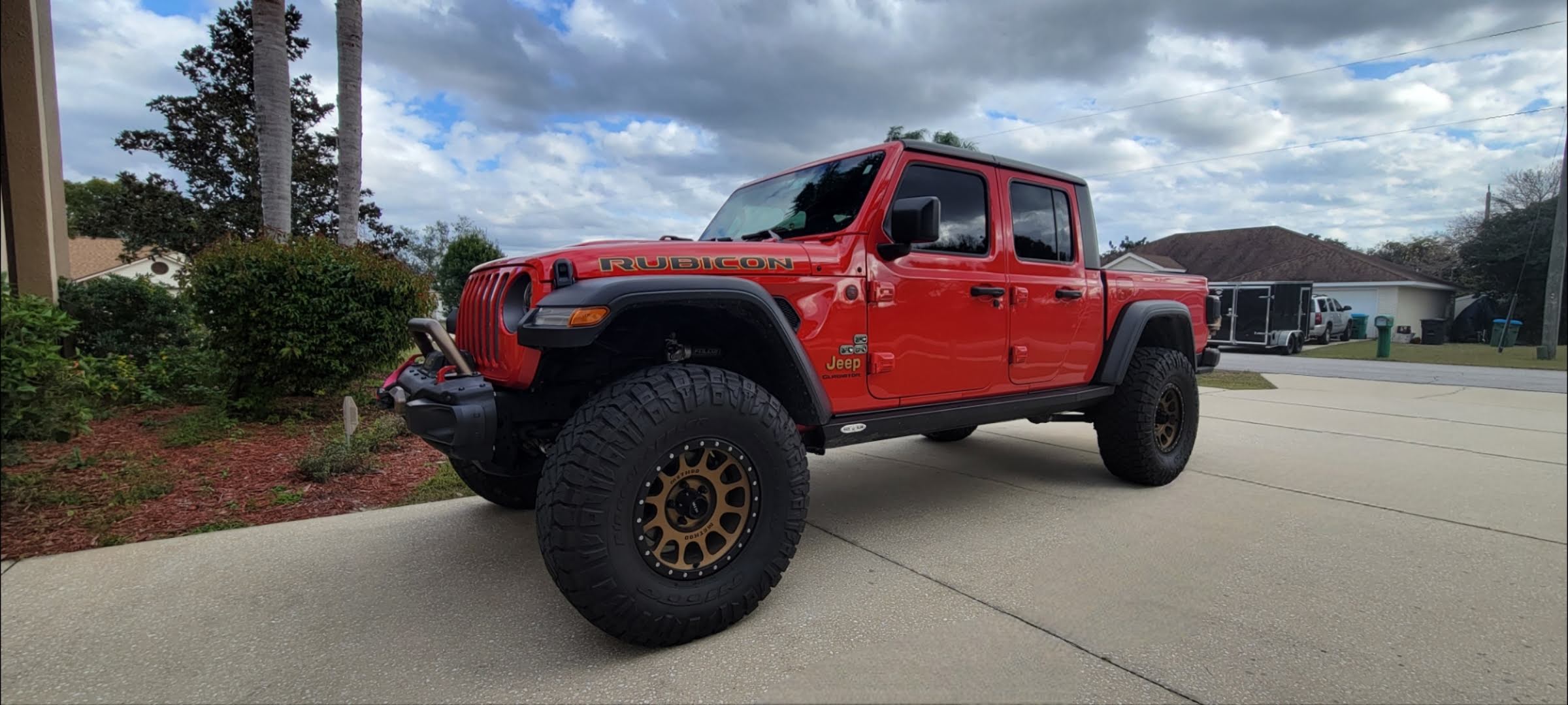 Jeep Gladiator Throwback Thursday!!! Let's see those trade-ins vs what you have now photos!!! Screenshot_20240107_185502_Gallery