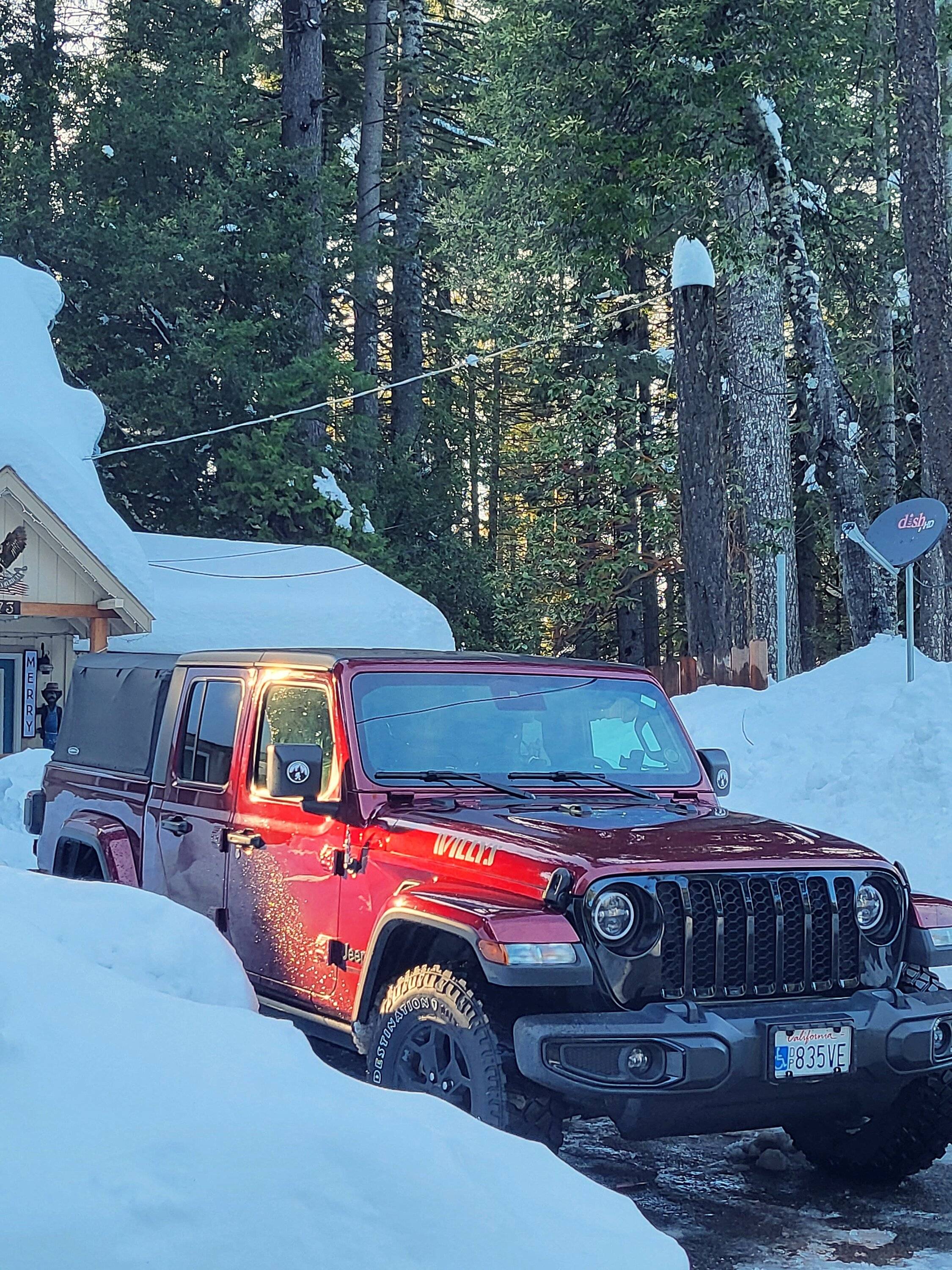 Jeep Gladiator Gladiators Snow Wheeling - Post Your Pics! 20230302_165335_20231206144104877