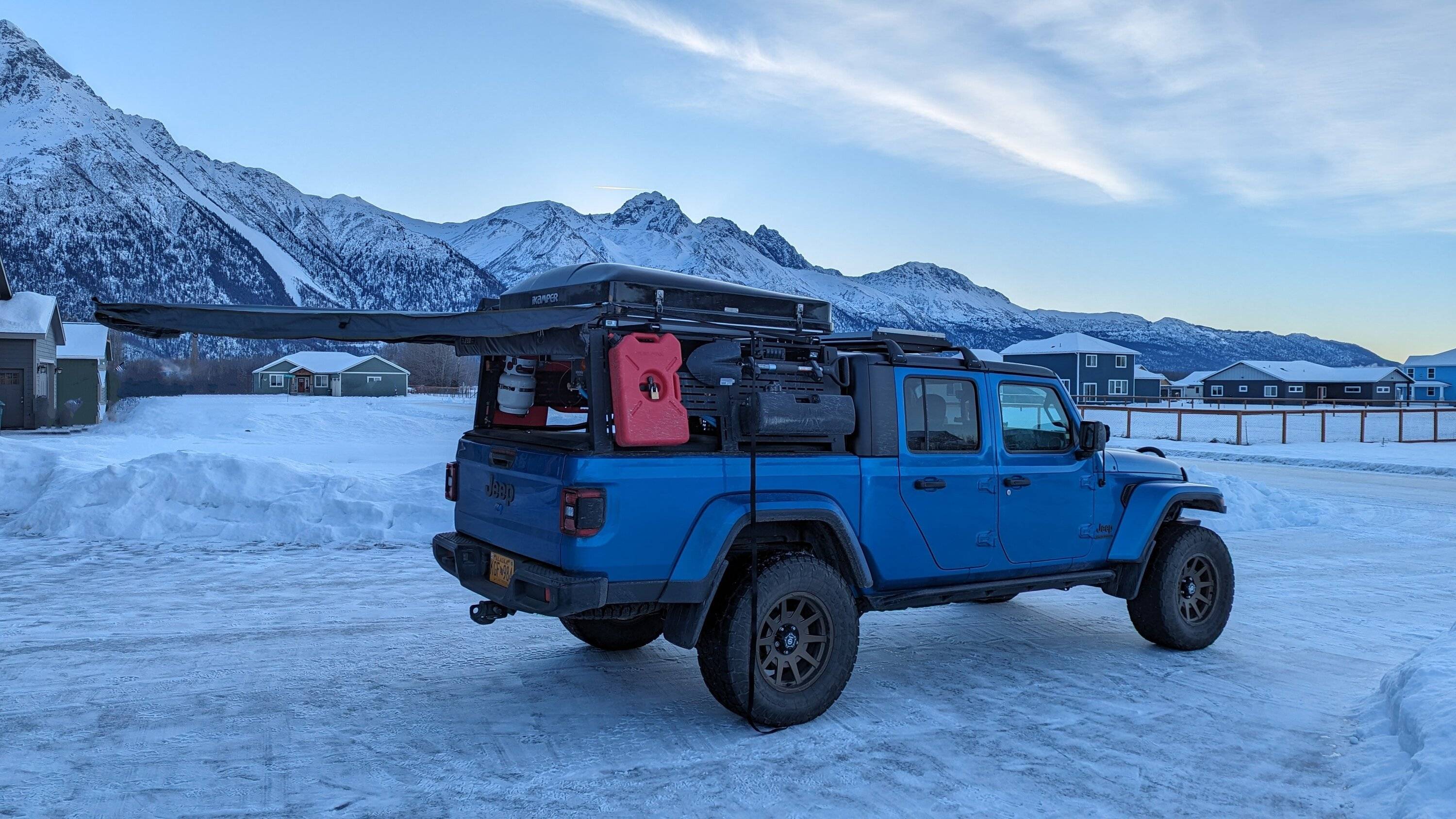 Jeep Gladiator Alaska Daily Drivers: Hydro Blue 80A and Bright White JTR PXL_20240118_234041069~3